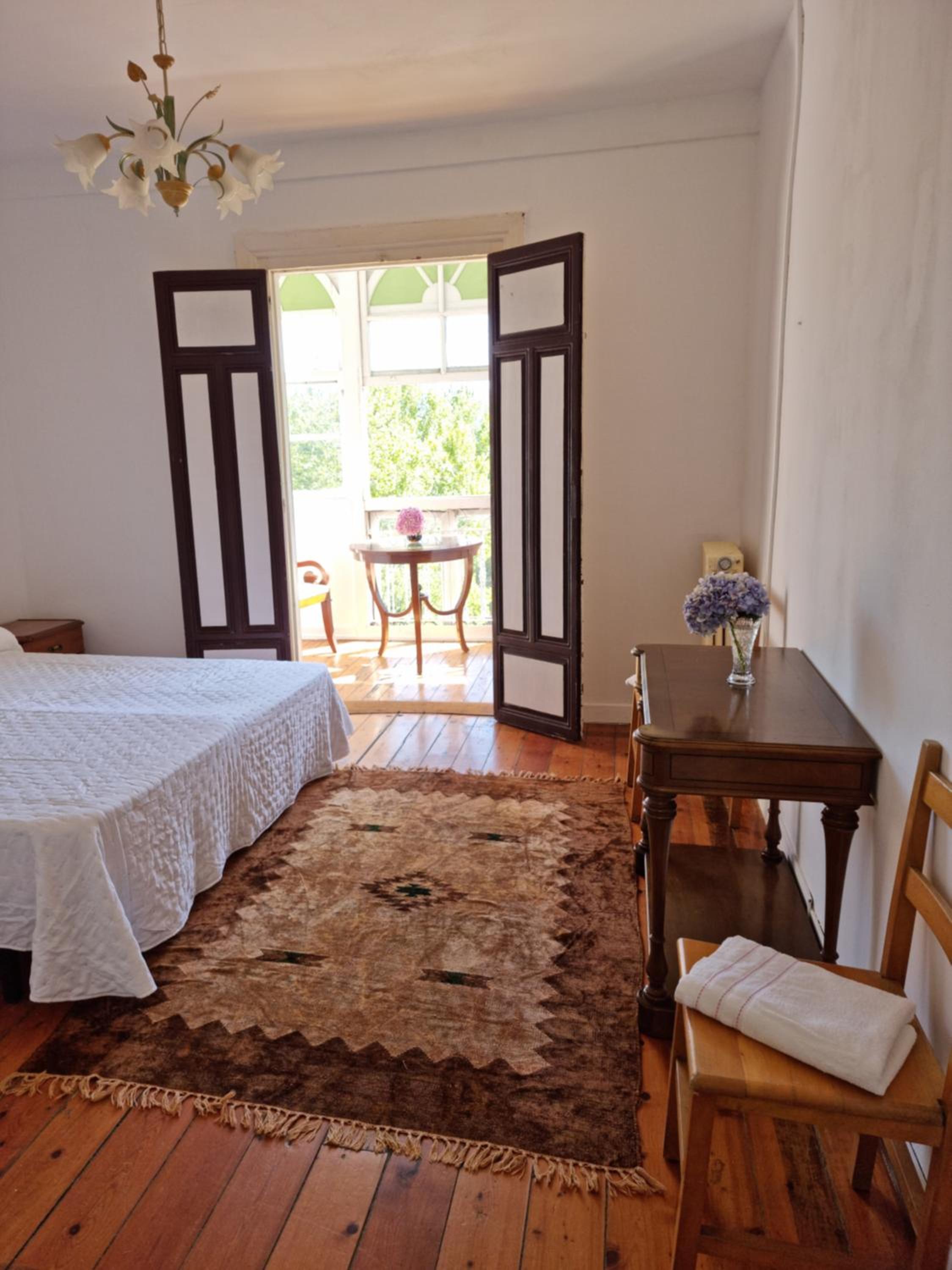 Habitación Familiar con Vista a la Montaña