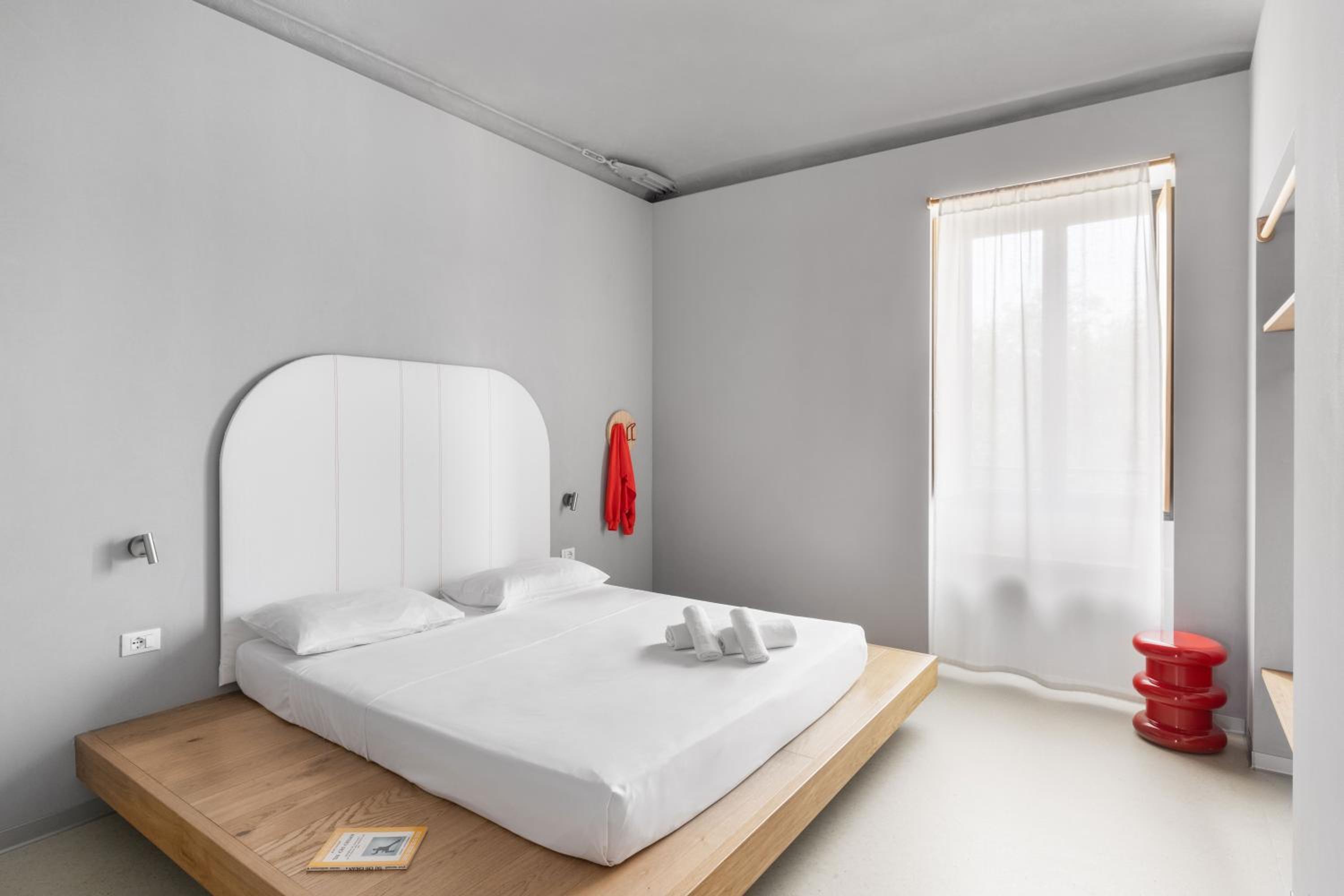 Double Room with Private Bathroom - Photo 3