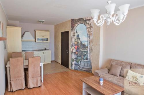  Deluxe One-Bedroom Apartment (2 Adults + 2 Children) photo 2