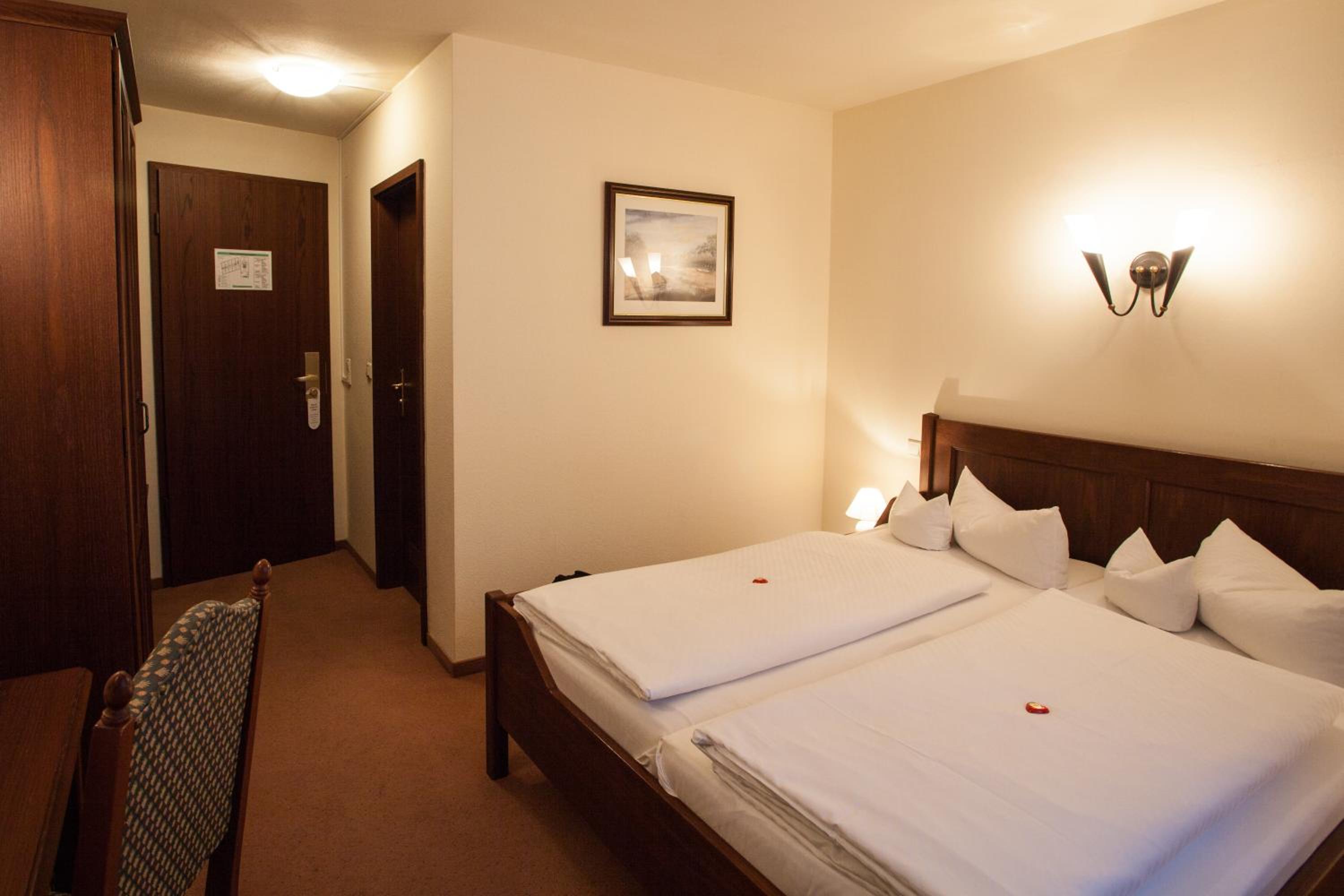 Double Room - Photo 3