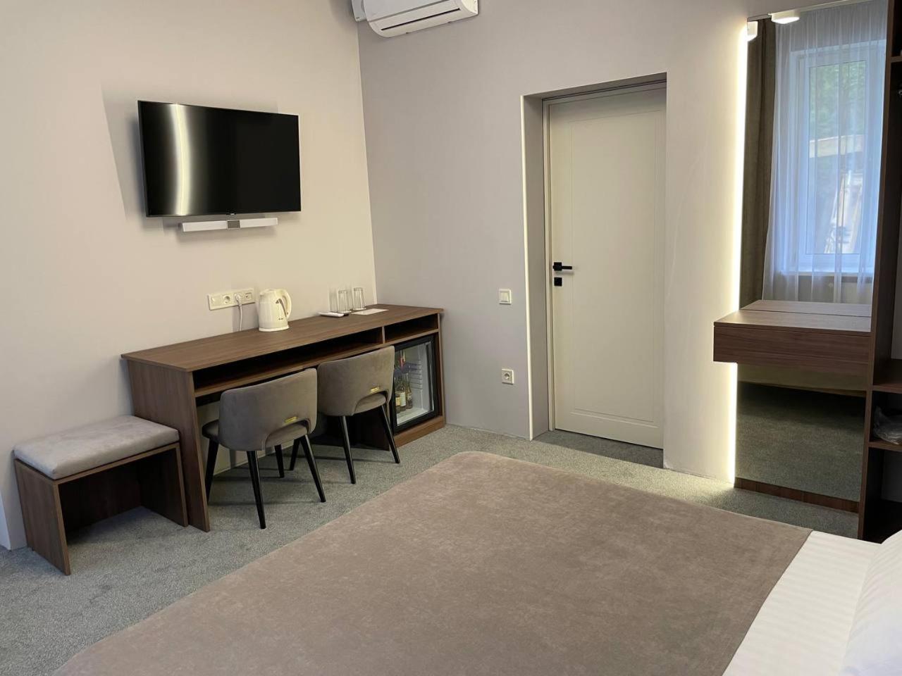 King Suite