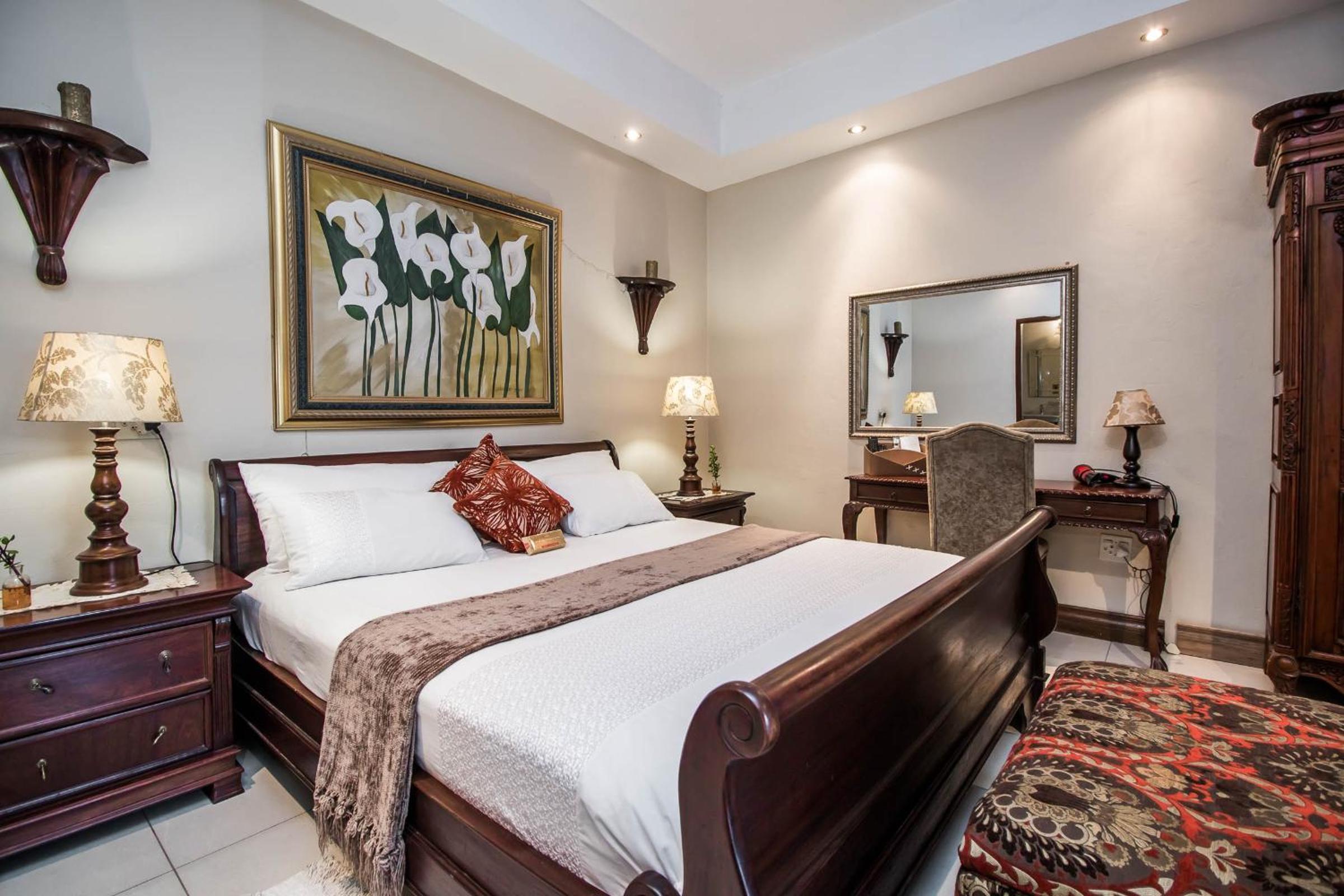 Luxury King Room photo 1