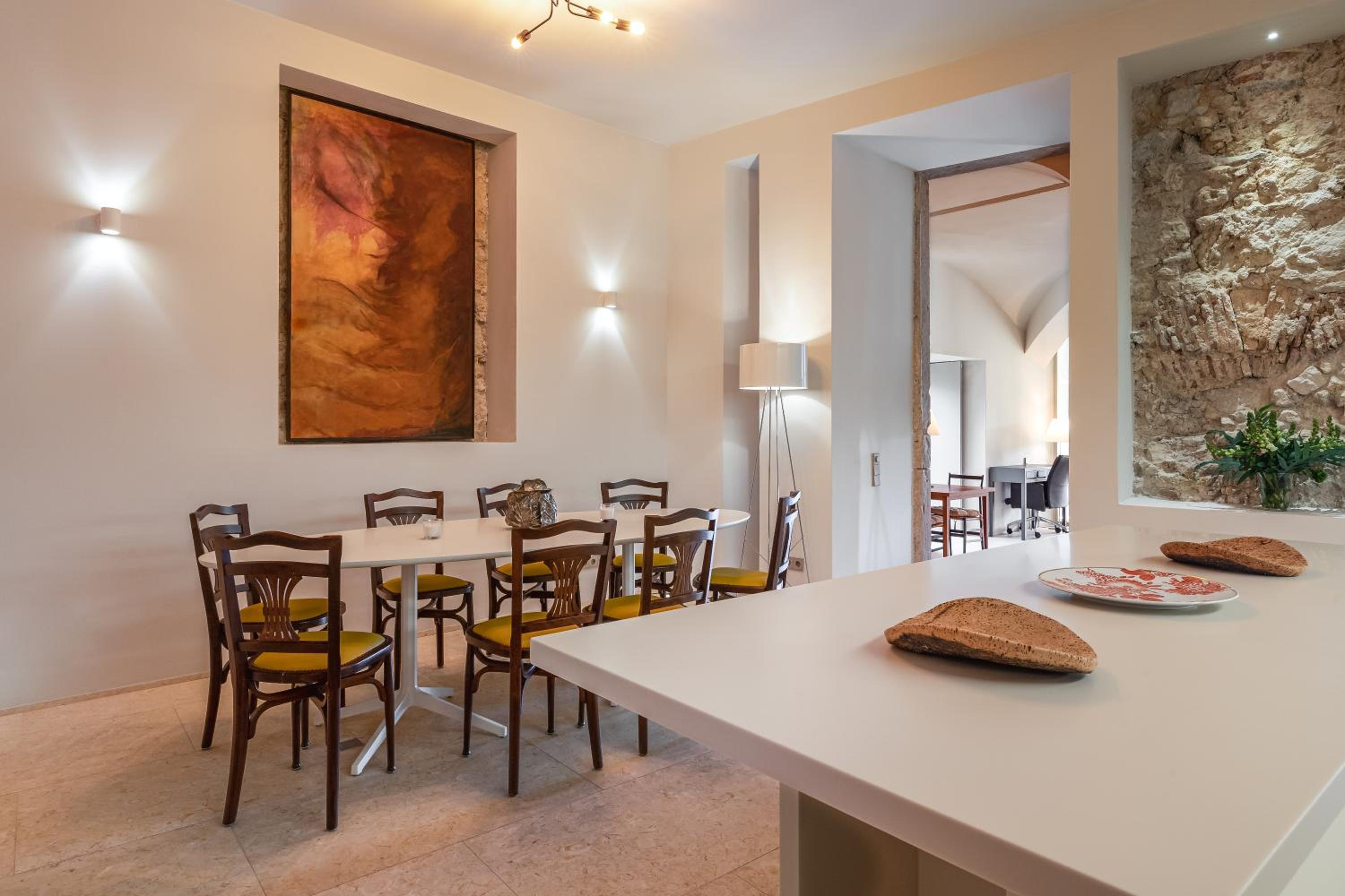 Apartment thumbnail 6