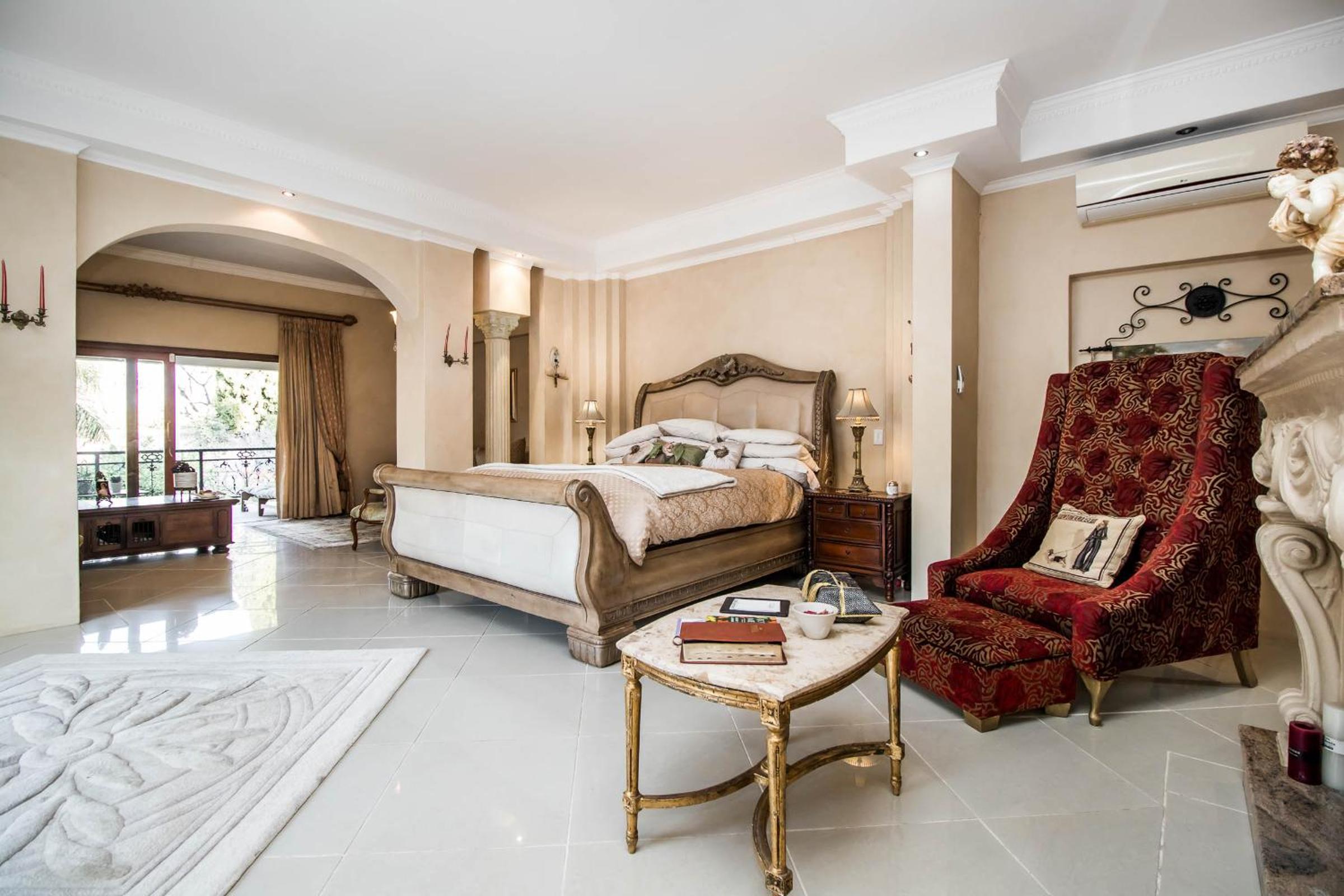 Presidential Suite photo 2