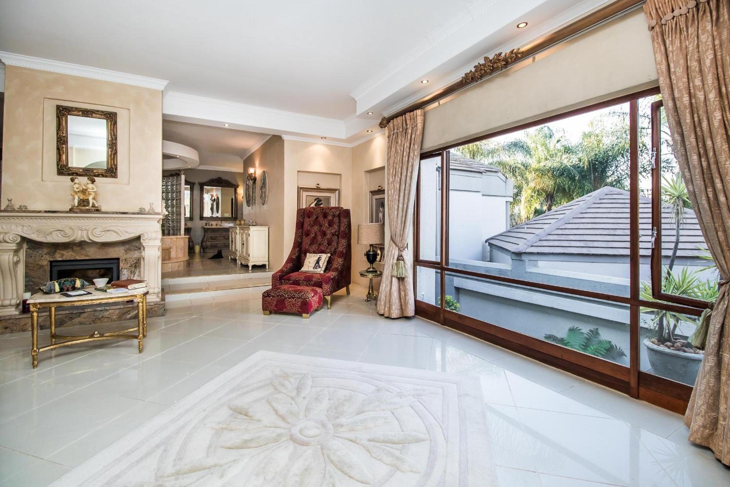 Presidential Suite photo 3
