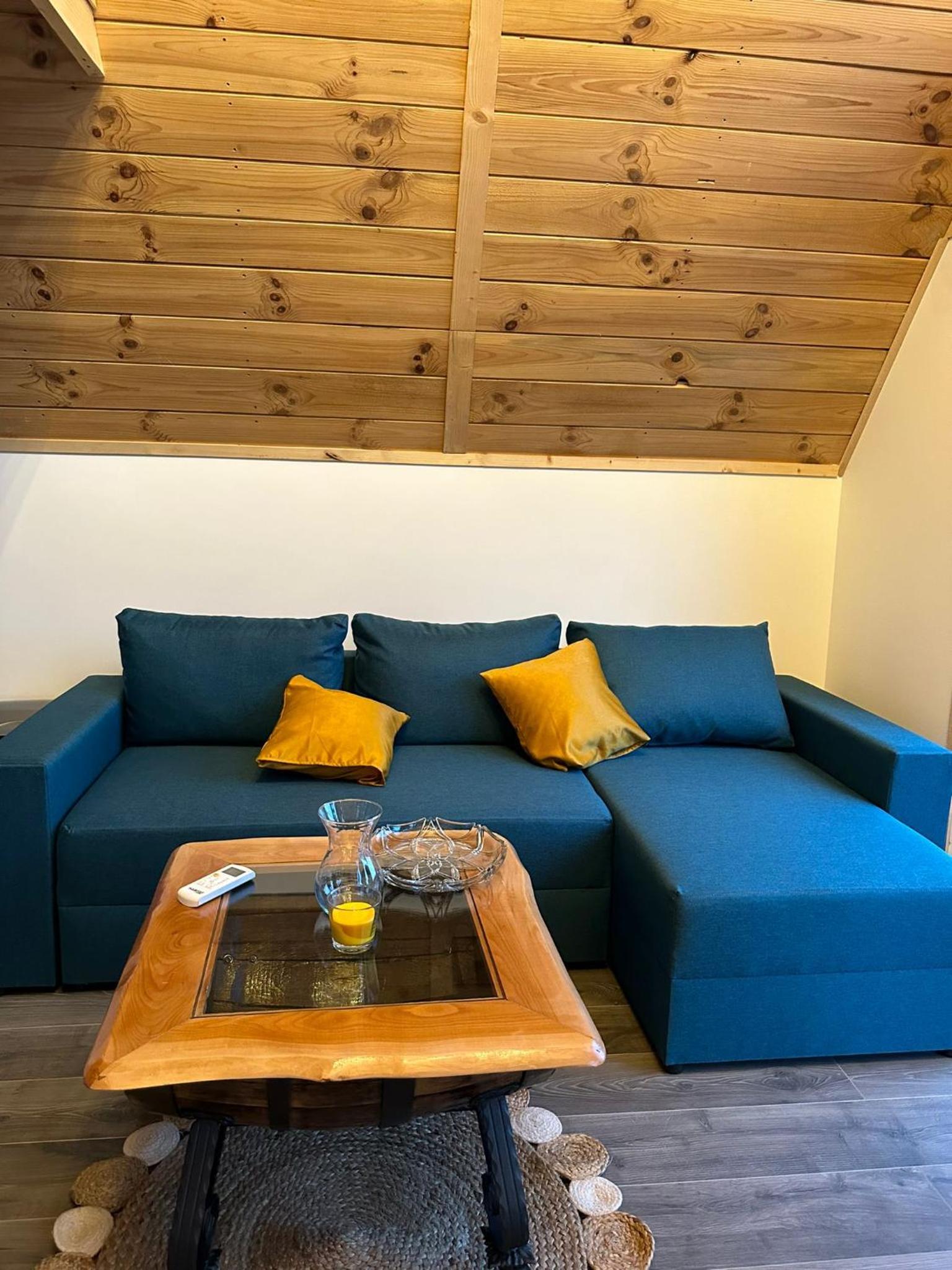 Two-Bedroom Cottage photo 2