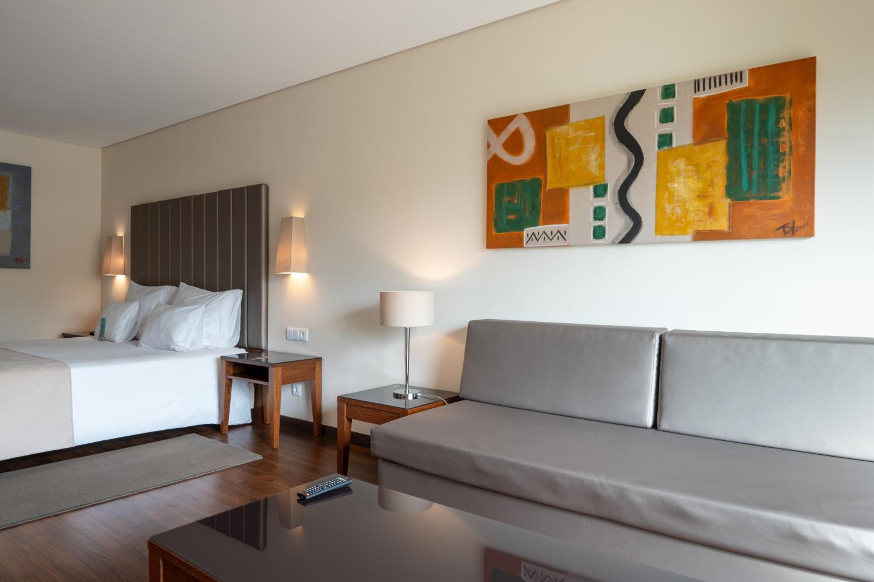Family Room with River View - Photo 1