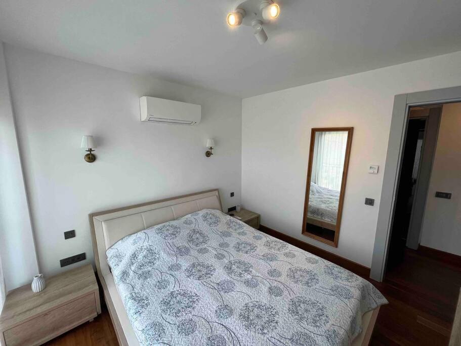 Three-Bedroom Villa photo 1