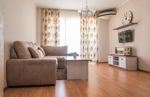  Deluxe One-Bedroom Apartment (2 Adults + 2 Children) photo 1