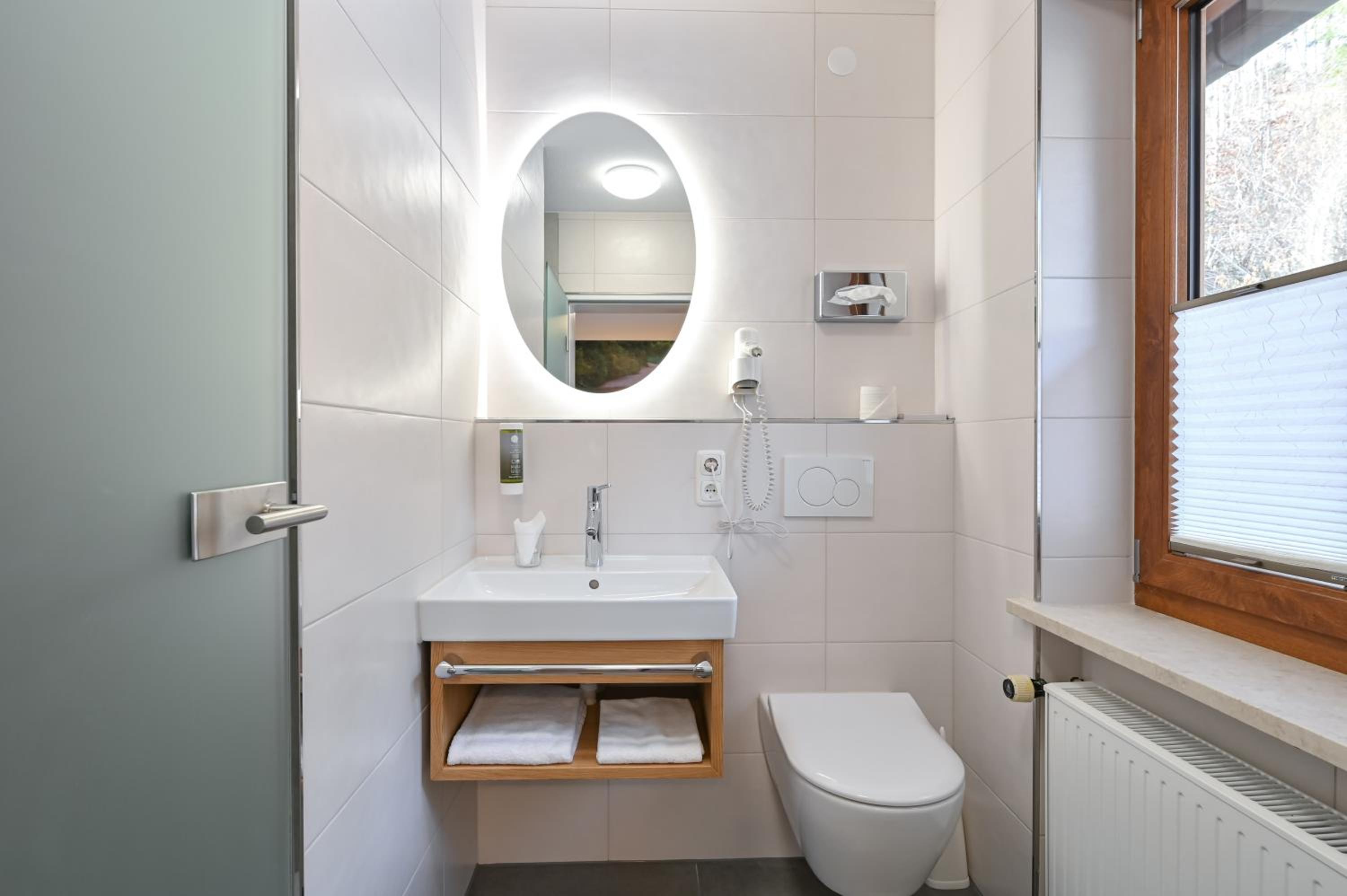 Single Room photo 2