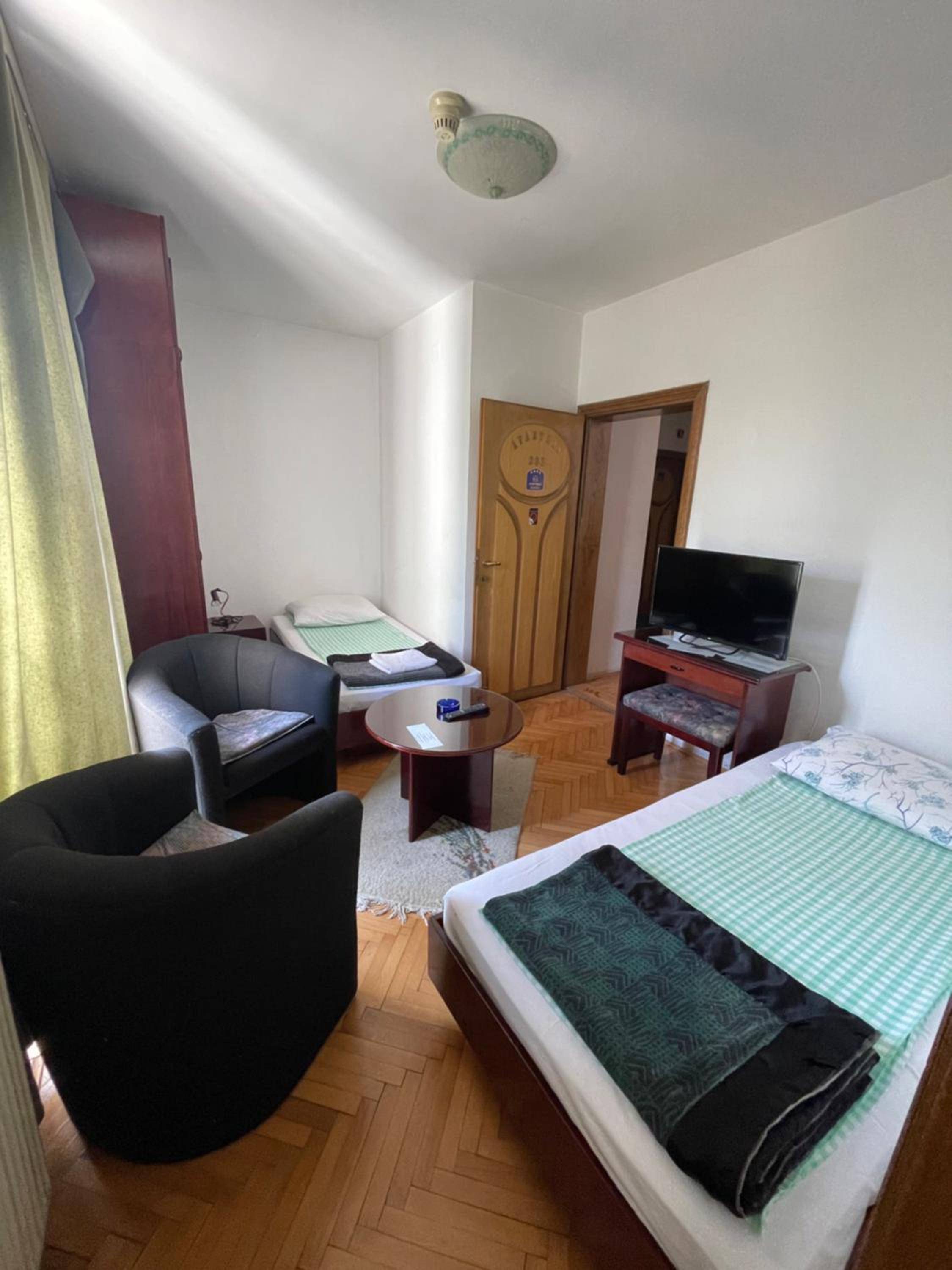 Triple Room with Private Bathroom photo 1
