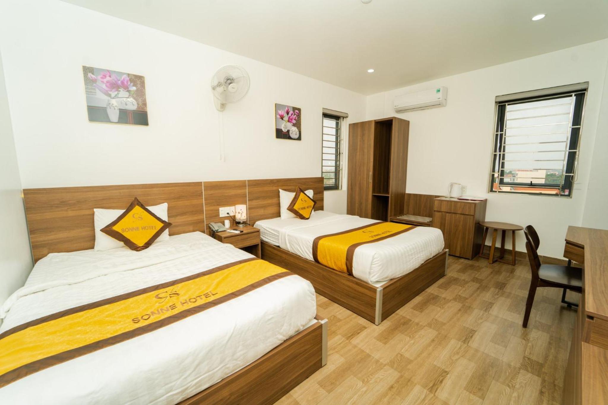 Double or Twin Room with Balcony photo 2