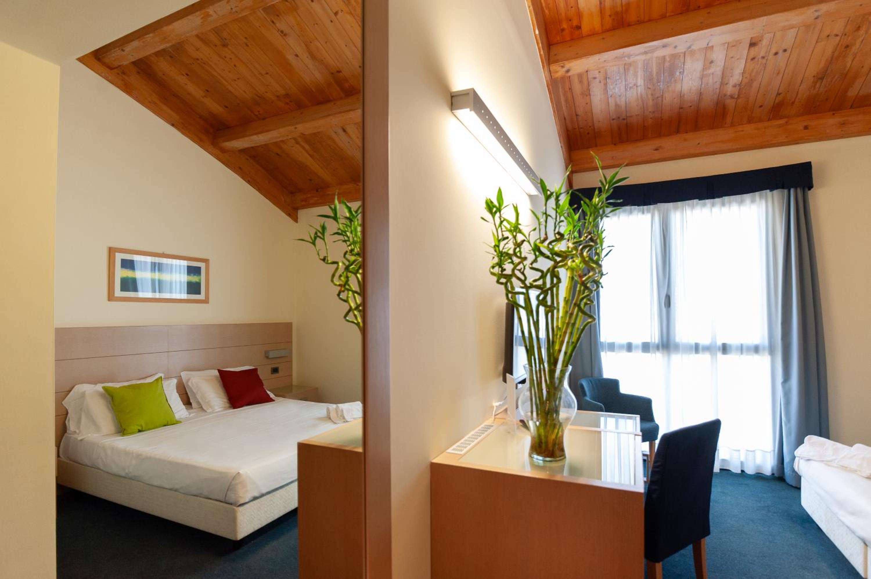 Double or Twin Room with Private Bathroom photo 1