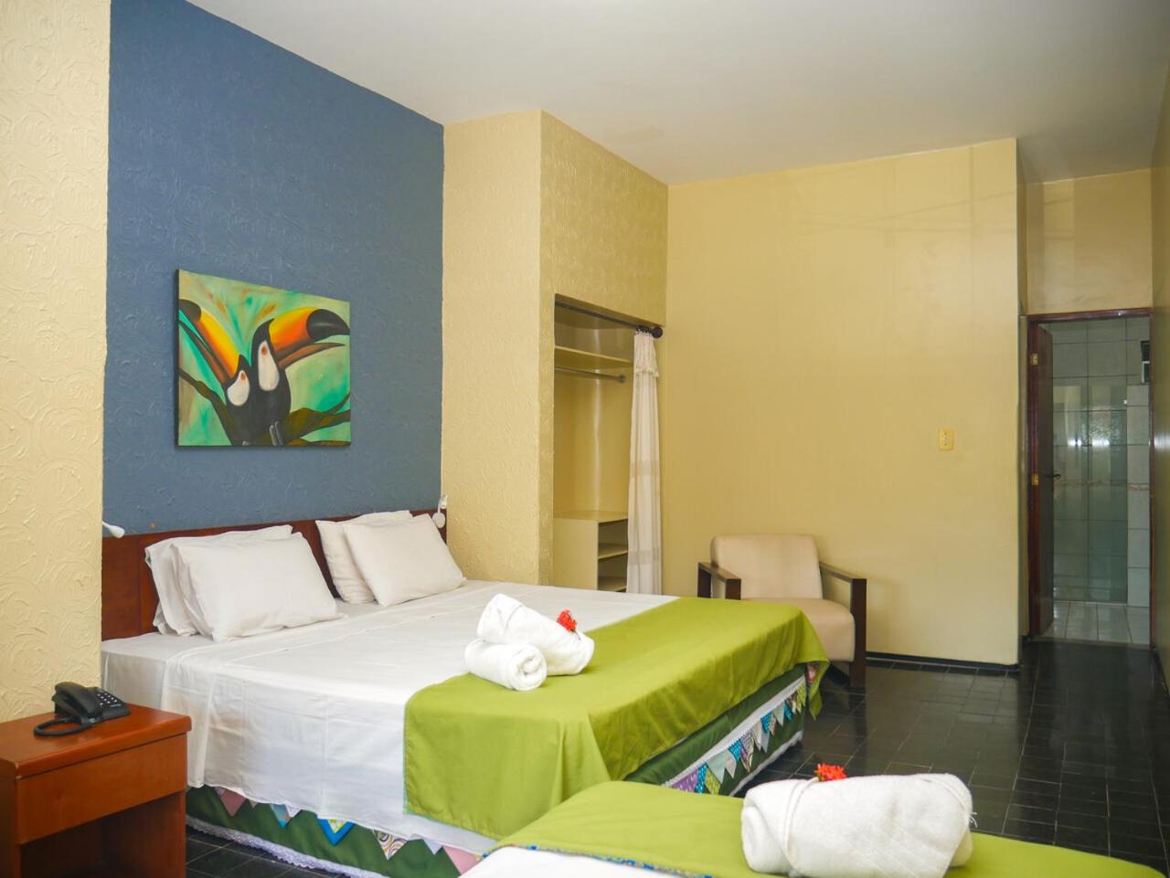 Suite - Photo 1