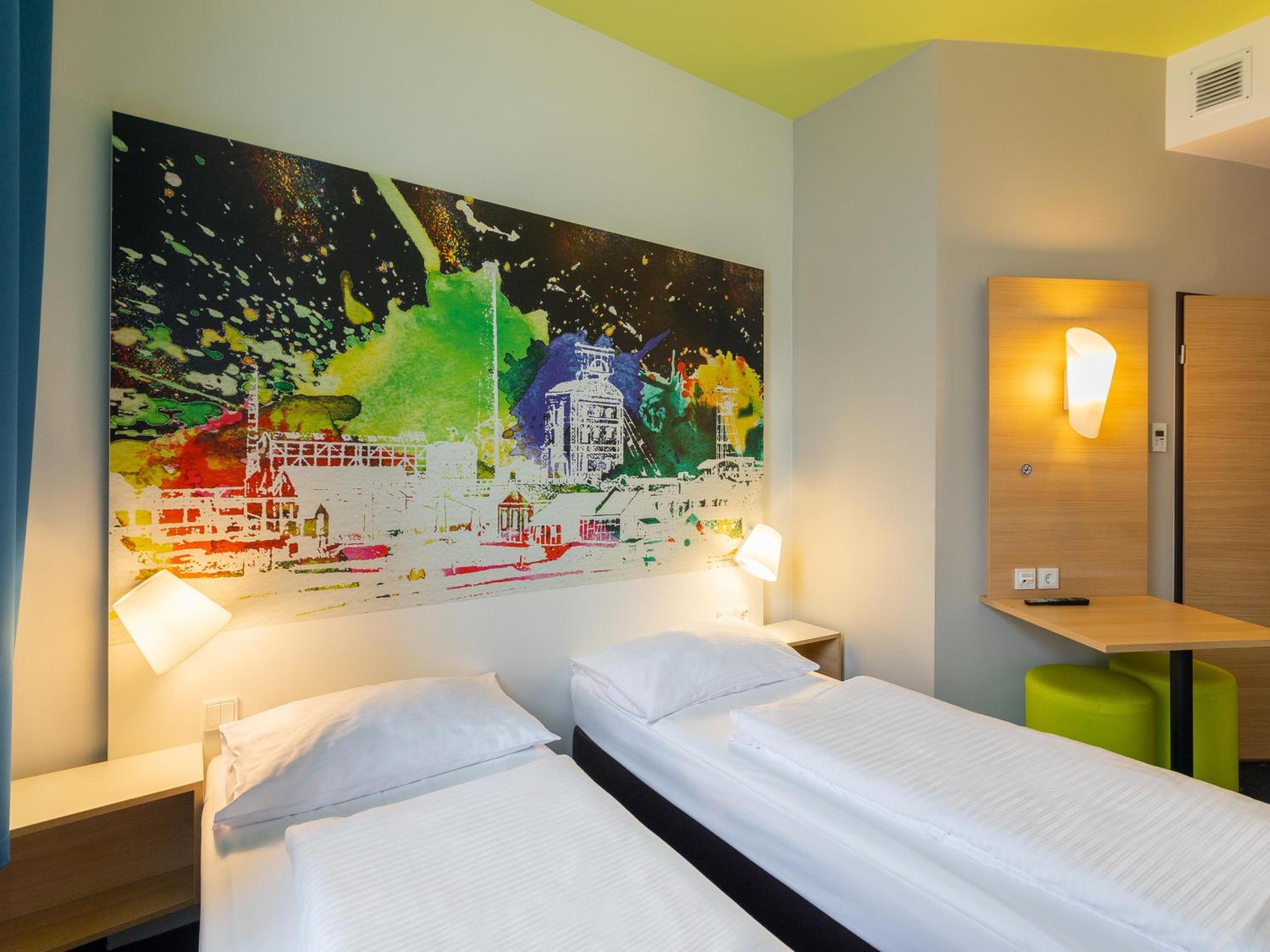 Twin Room - Photo 2