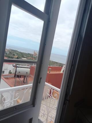 Double Room with Balcony - Photo 6