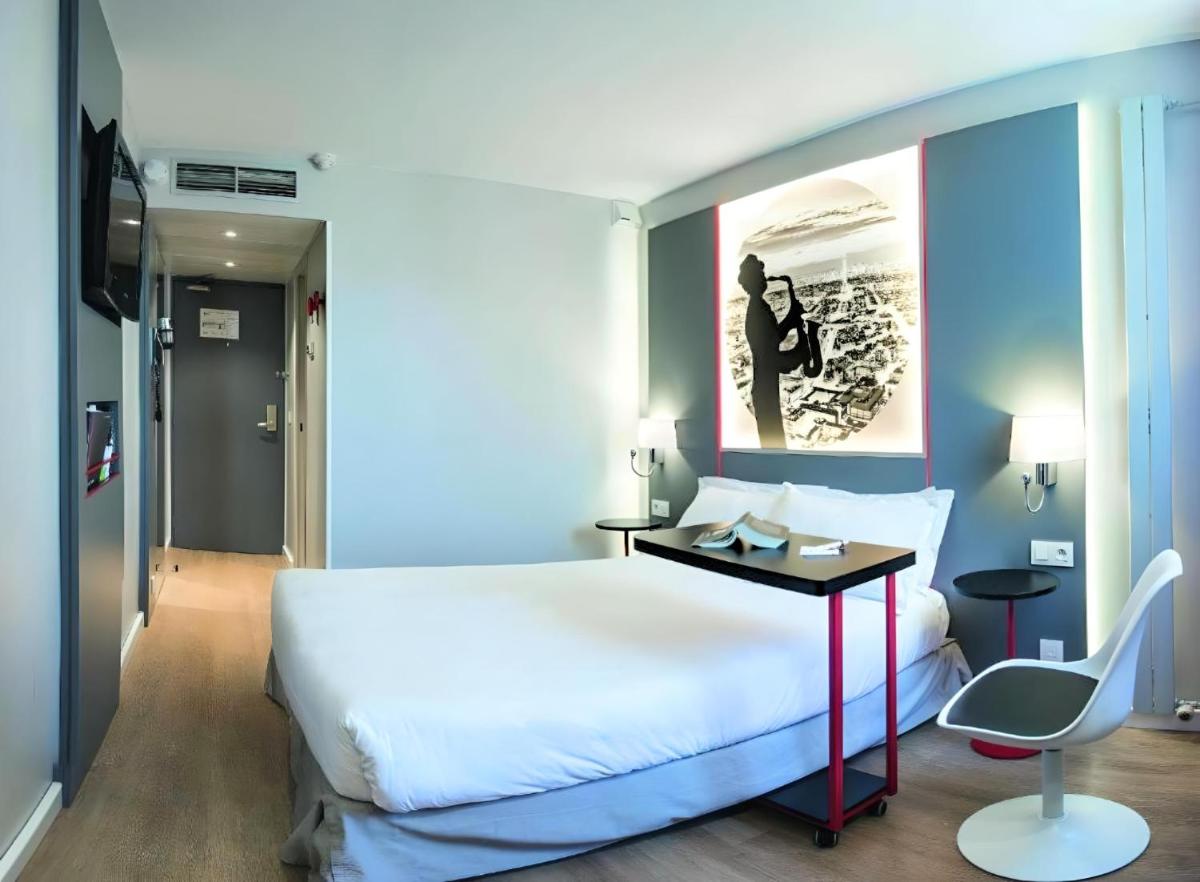 Double Room - Photo 2