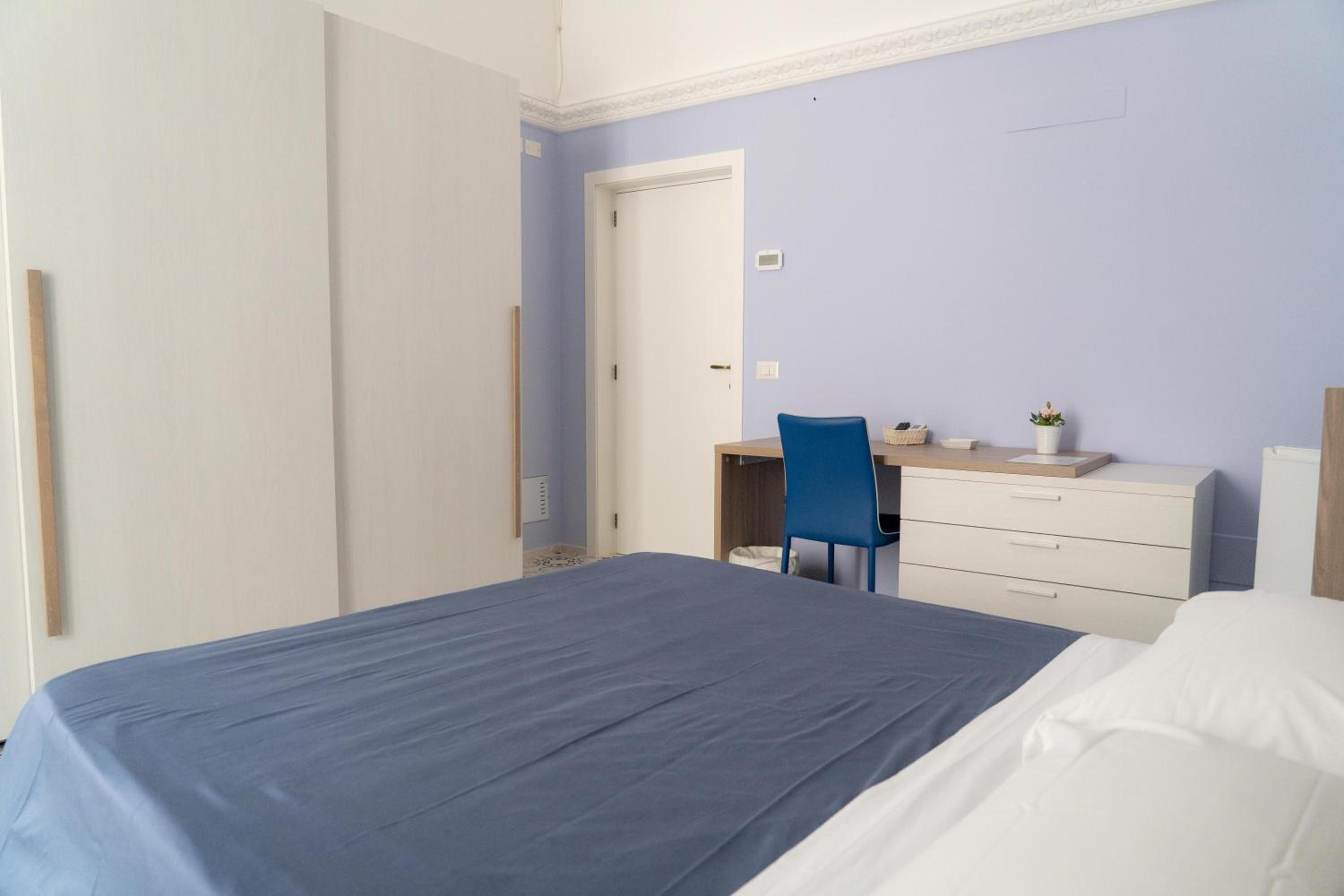 Double or Twin Room with Private Bathroom photo 1