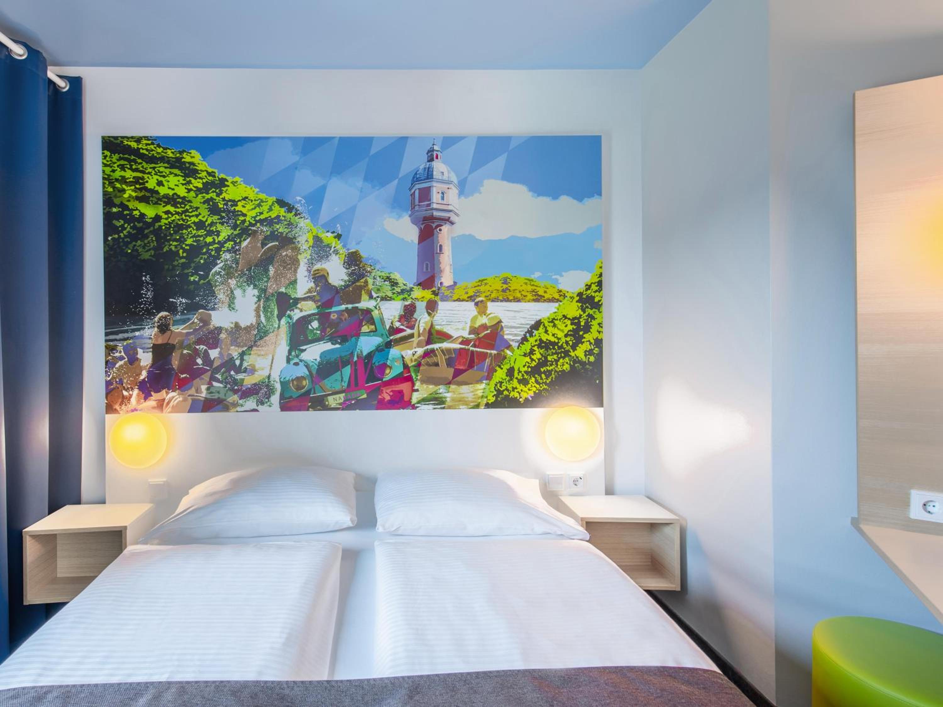 Standard Double Room thumbnail 5