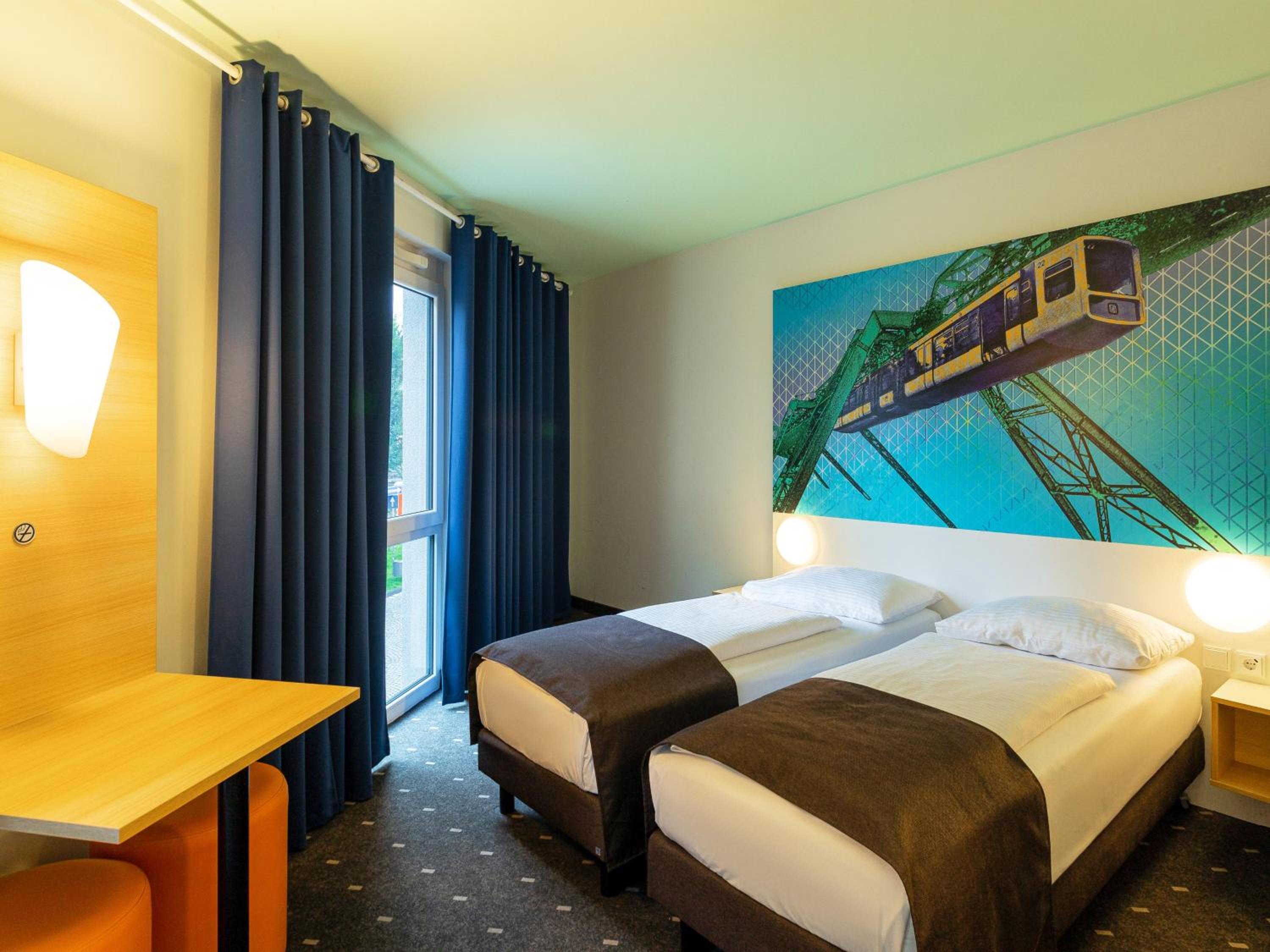 Twin Room - Photo 1