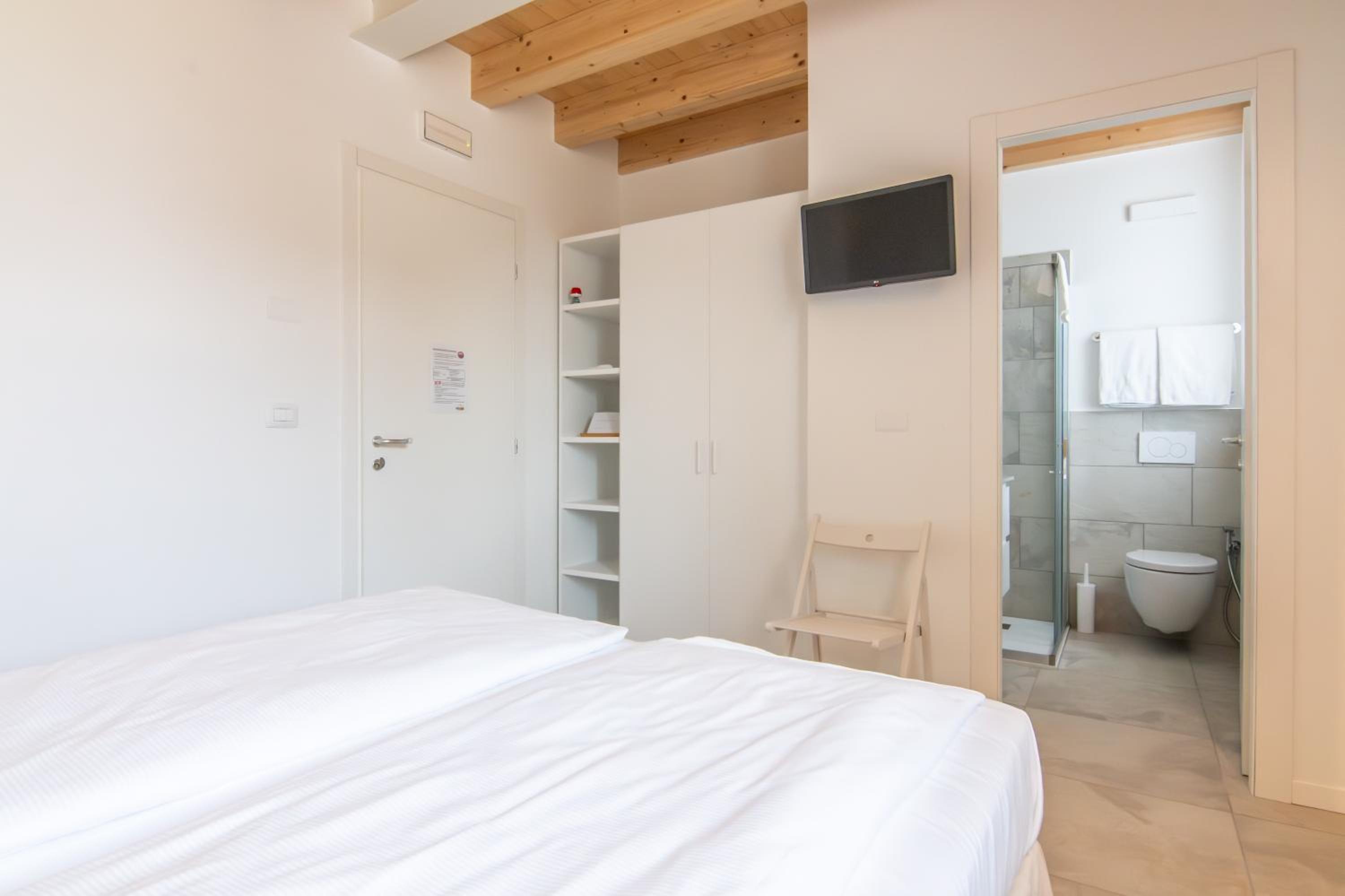 Double Room with Lake View