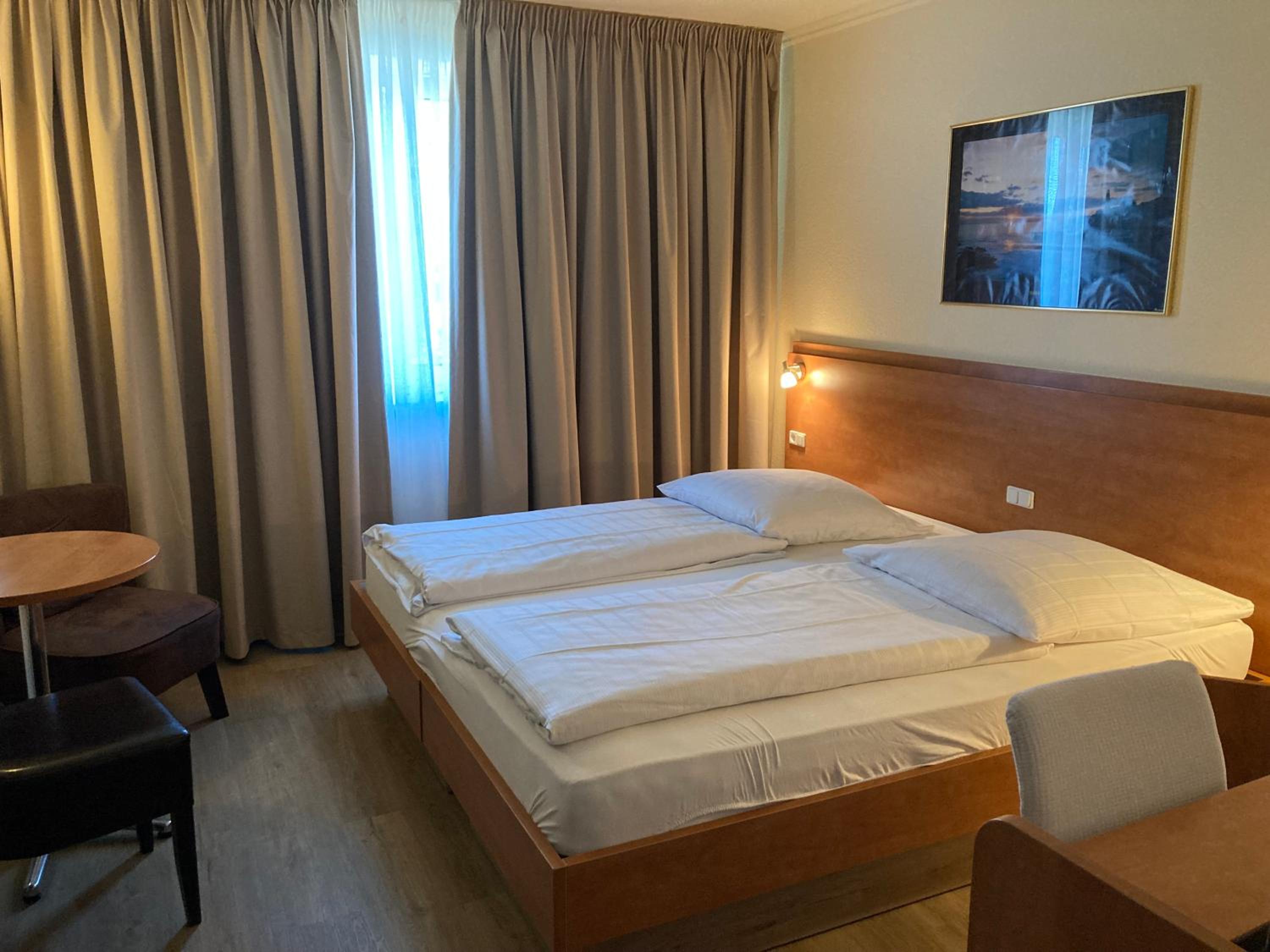Double Room - Photo 4