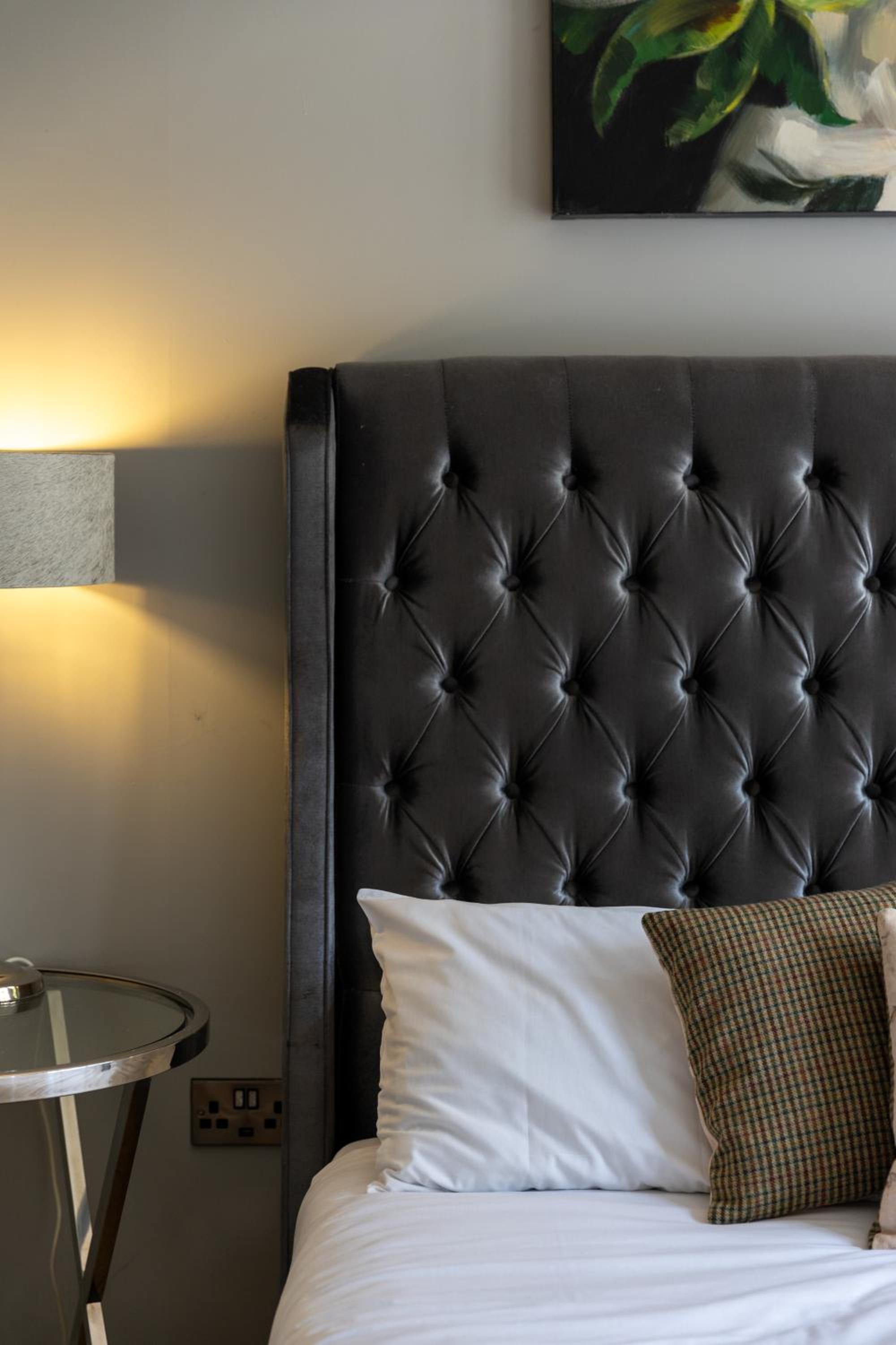 Deluxe Double Room (The Coach House) (Pet-Friendly Room) - Photo 2