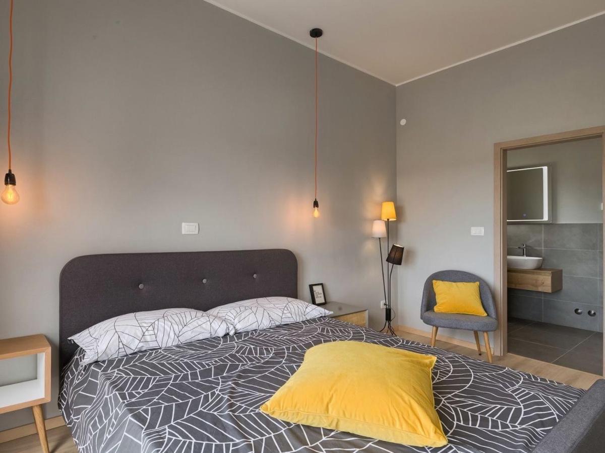 Three-Bedroom Villa photo 2