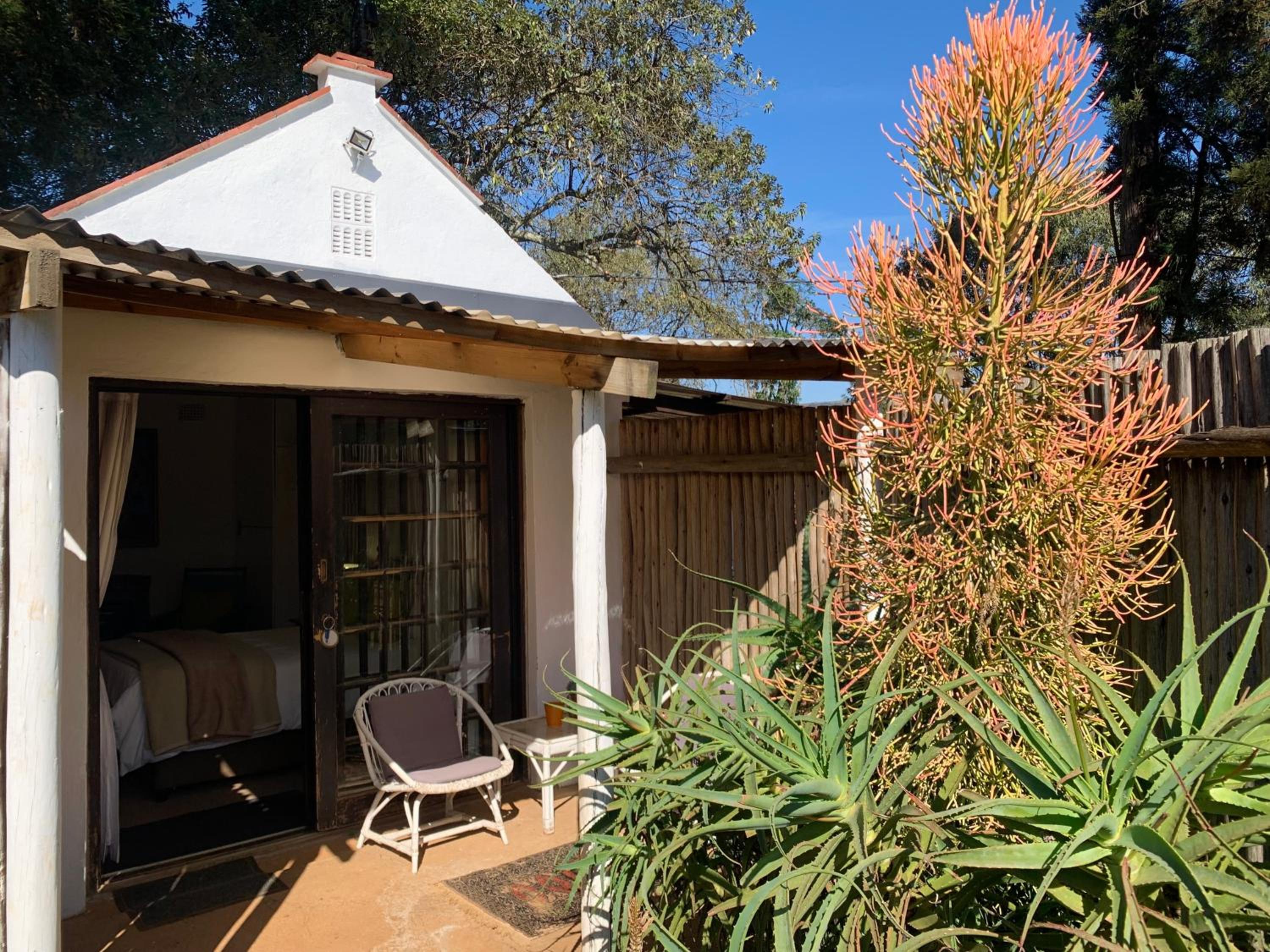 Double Room with Patio photo 3
