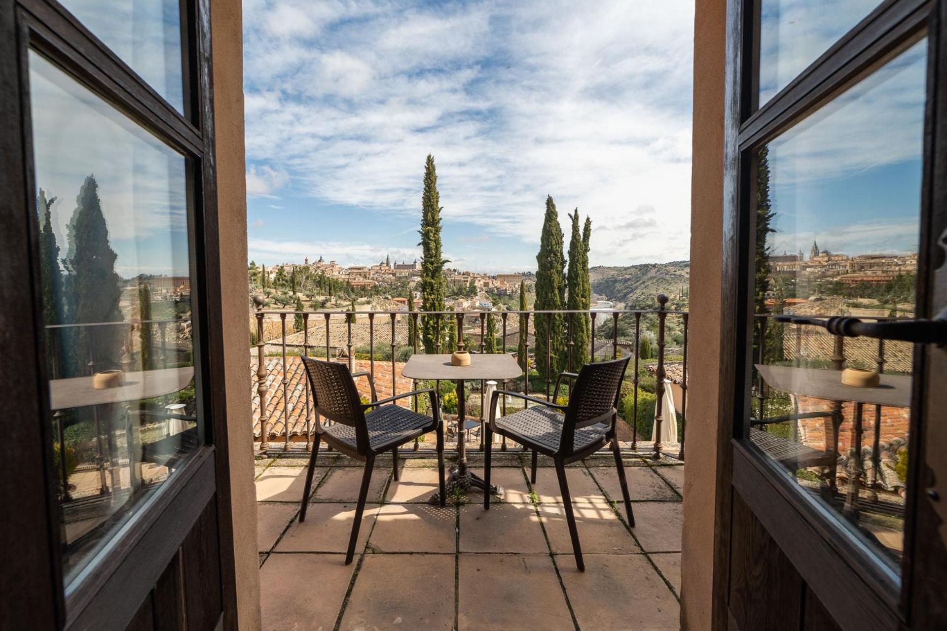 Double or Twin Room with Terrace photo 3