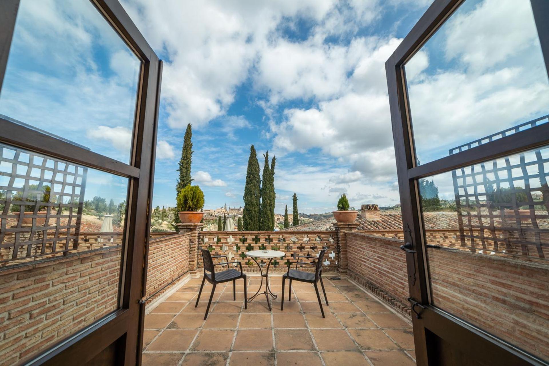 Triple Room with Terrace photo 2
