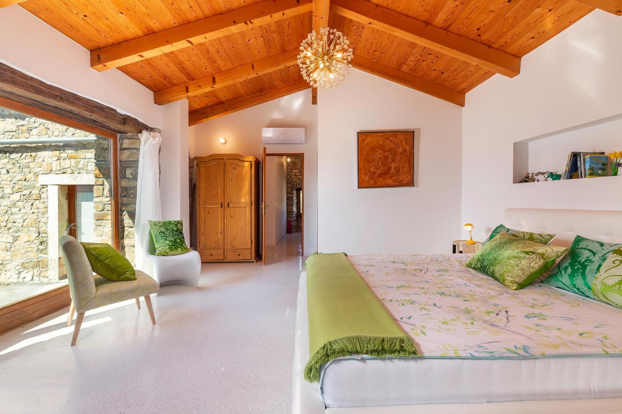 Three-Bedroom Villa photo 3