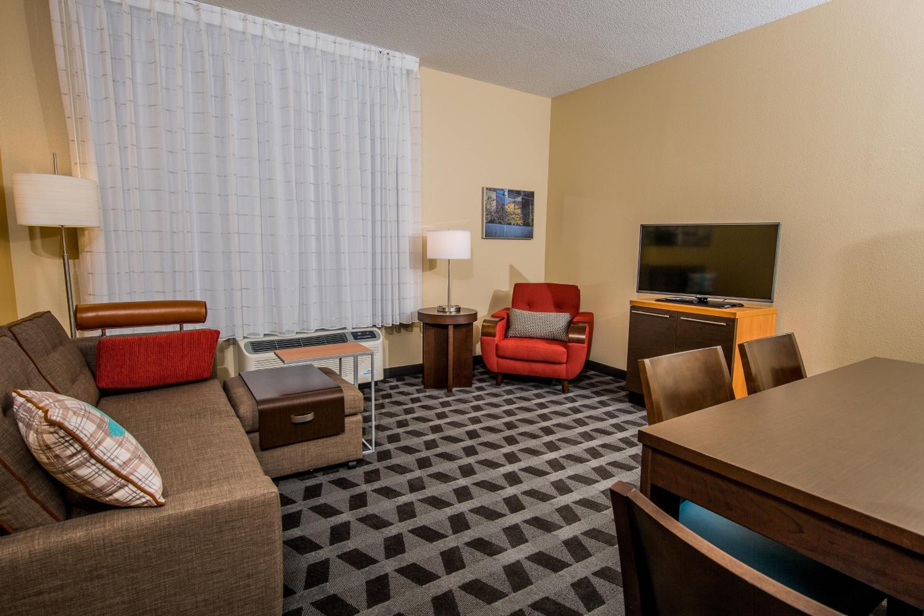 2 Bedroom Suite