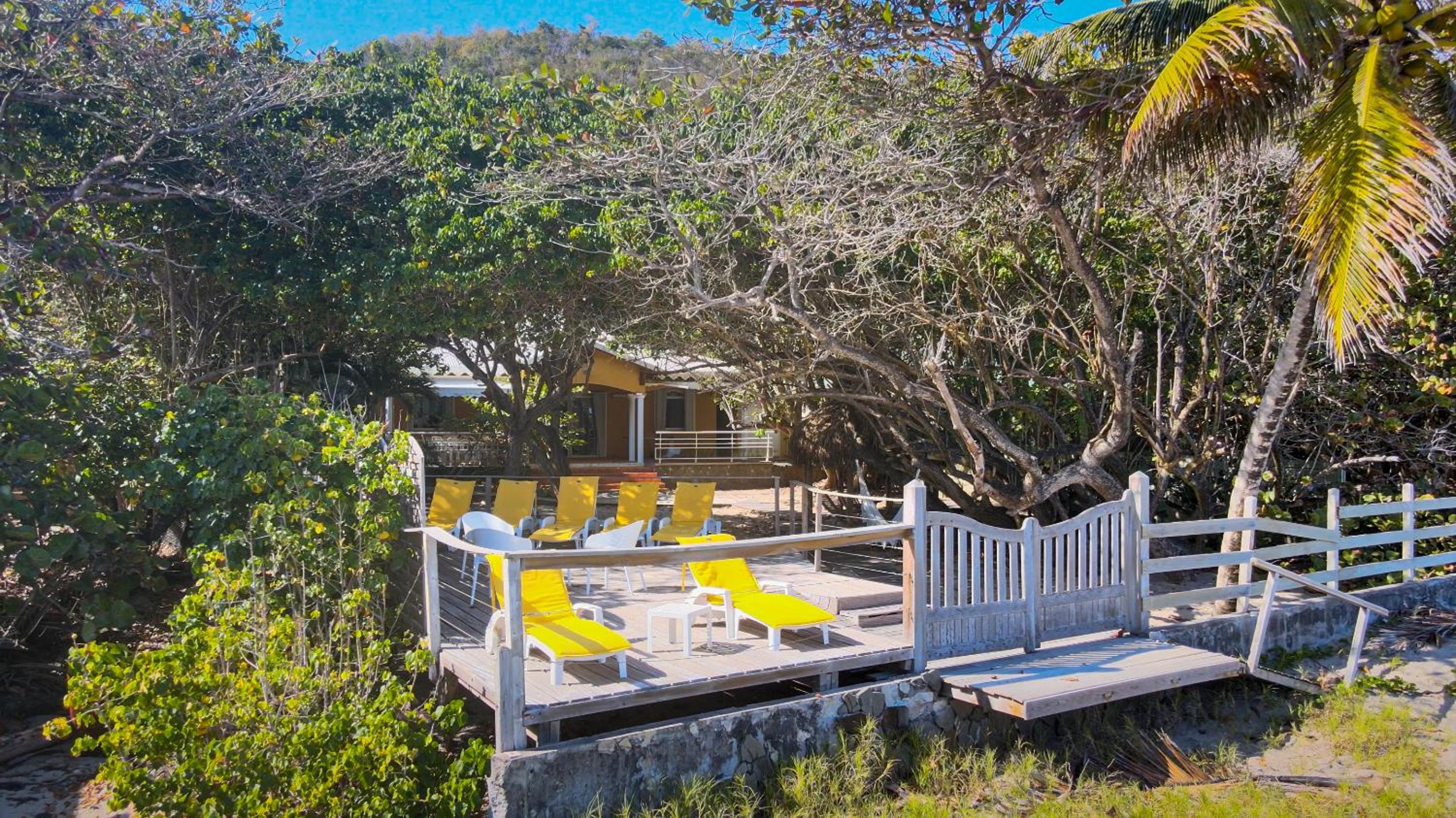 Three-Bedroom Villa photo 2
