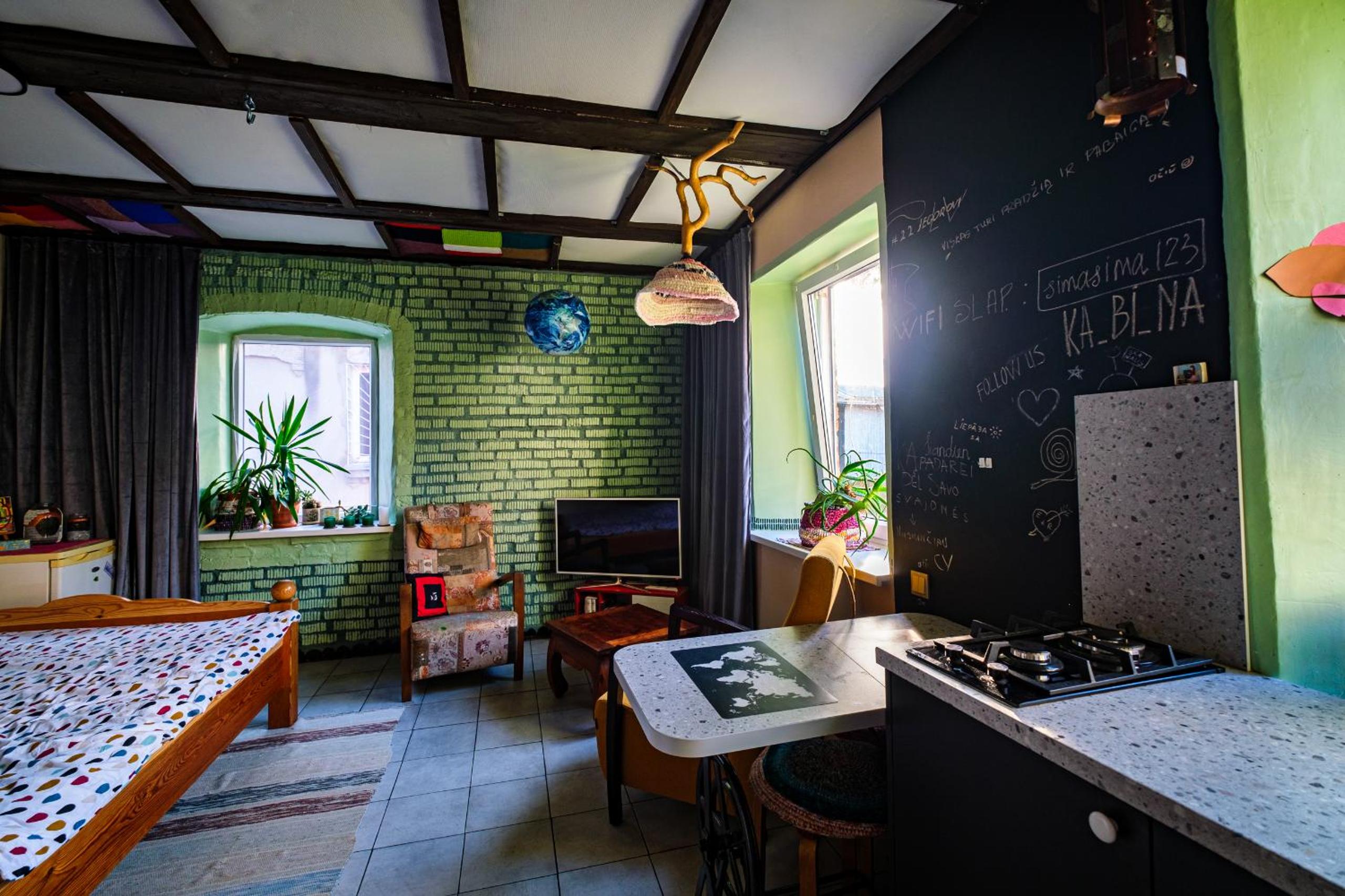 One-Bedroom Apartment