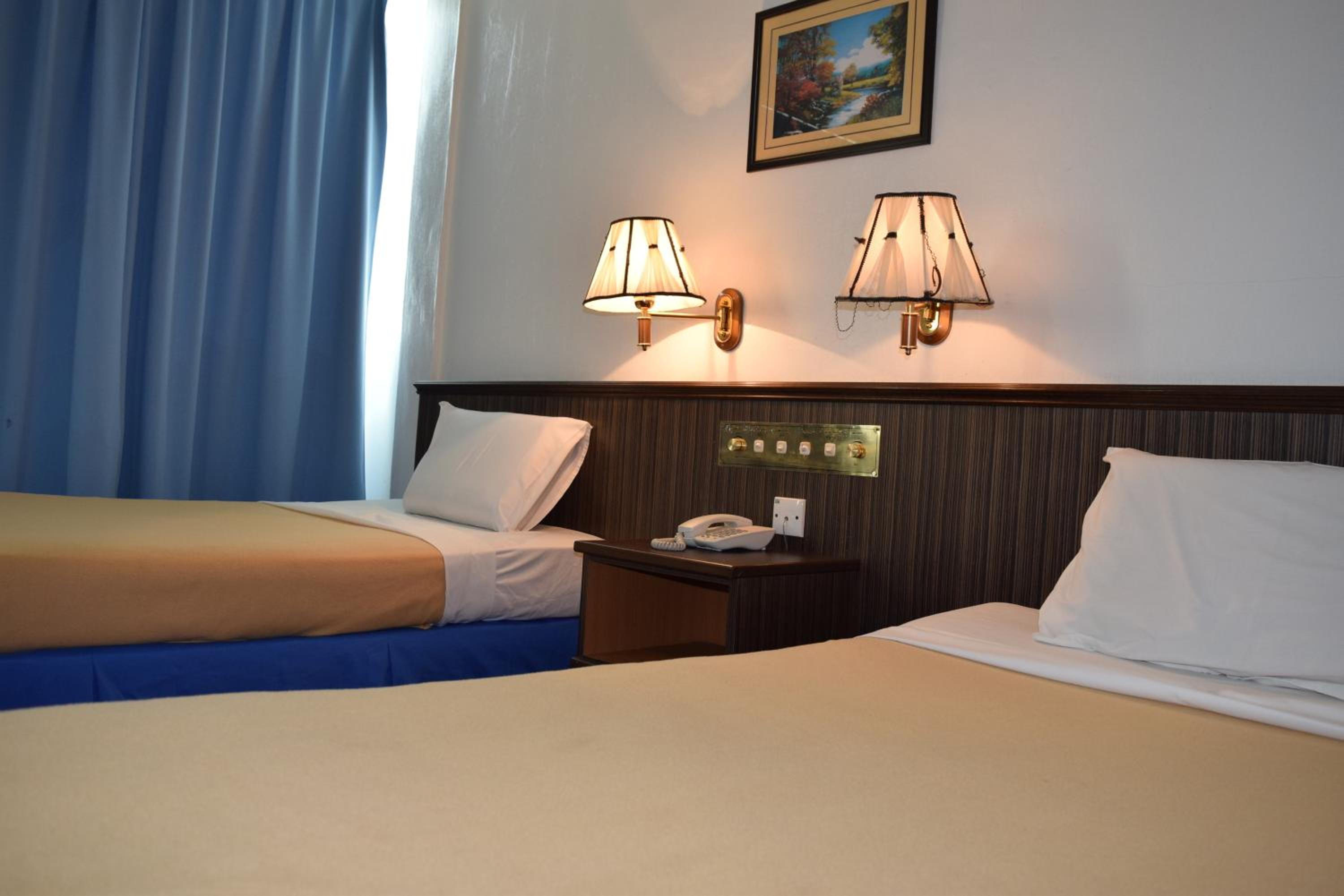 Deluxe Twin Room - Photo 1