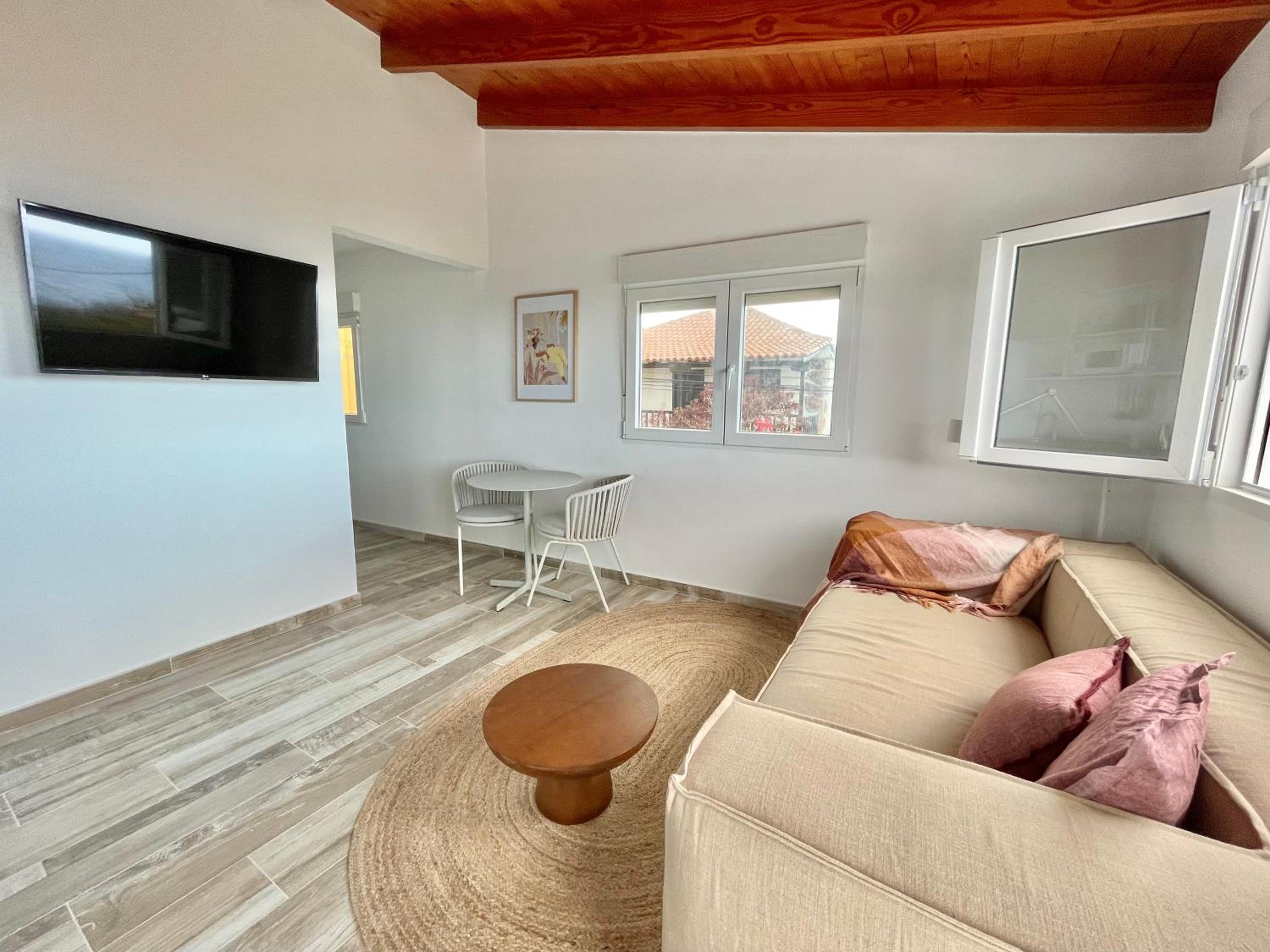 Apartment with Terrace photo 2