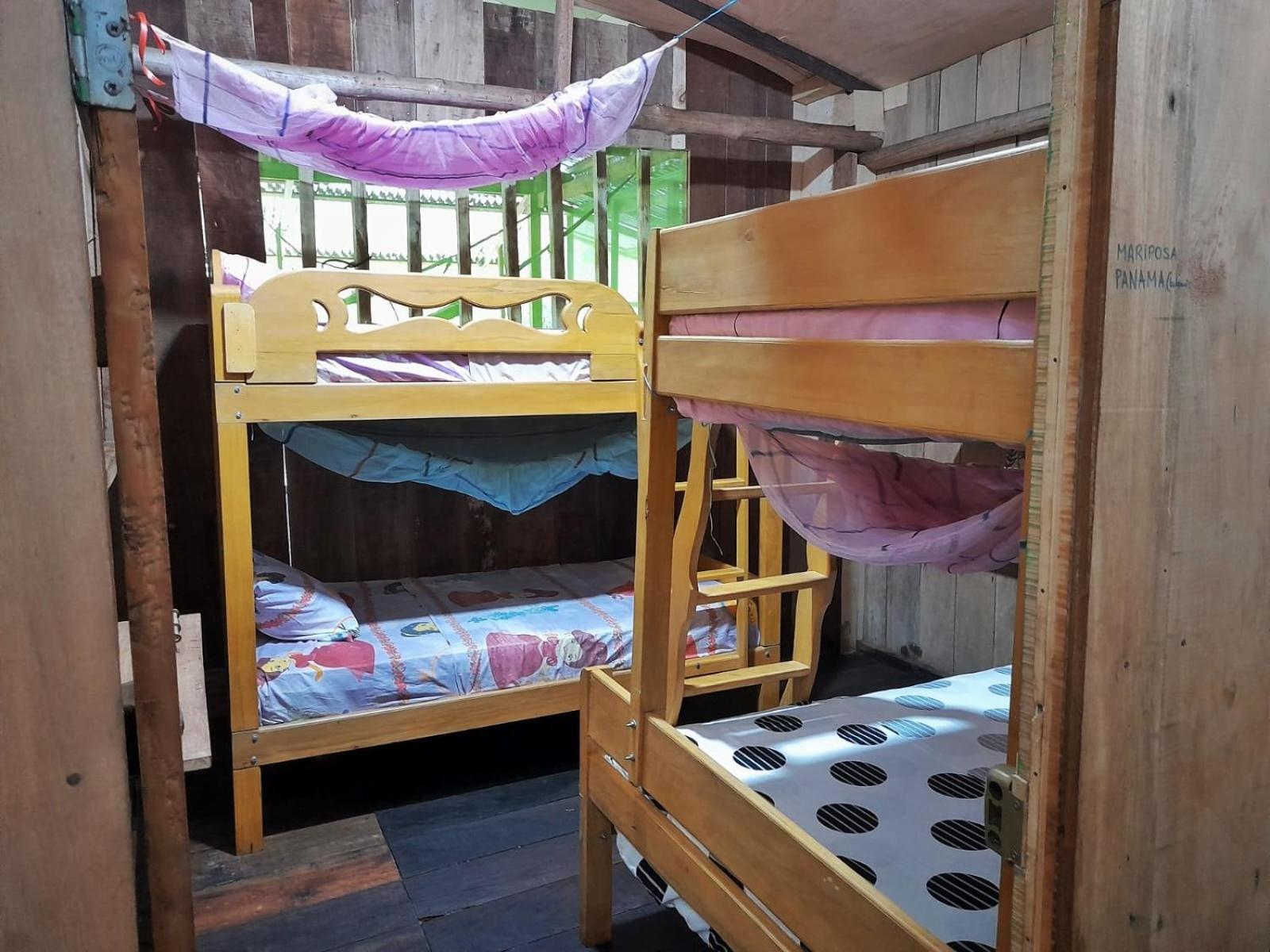 Quadruple Room with Shared Bathroom photo 2