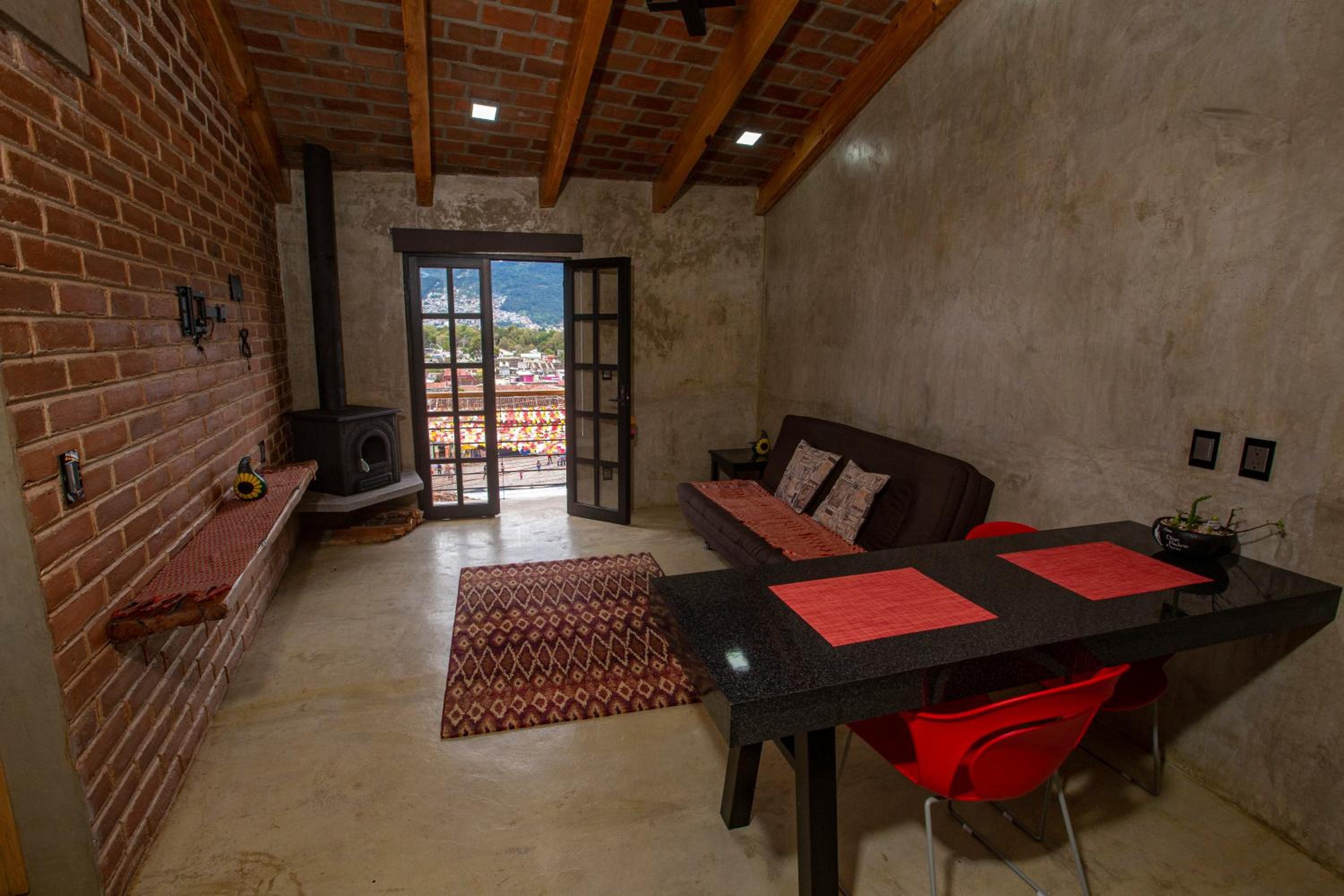 Apartment with Balcony - Photo 13
