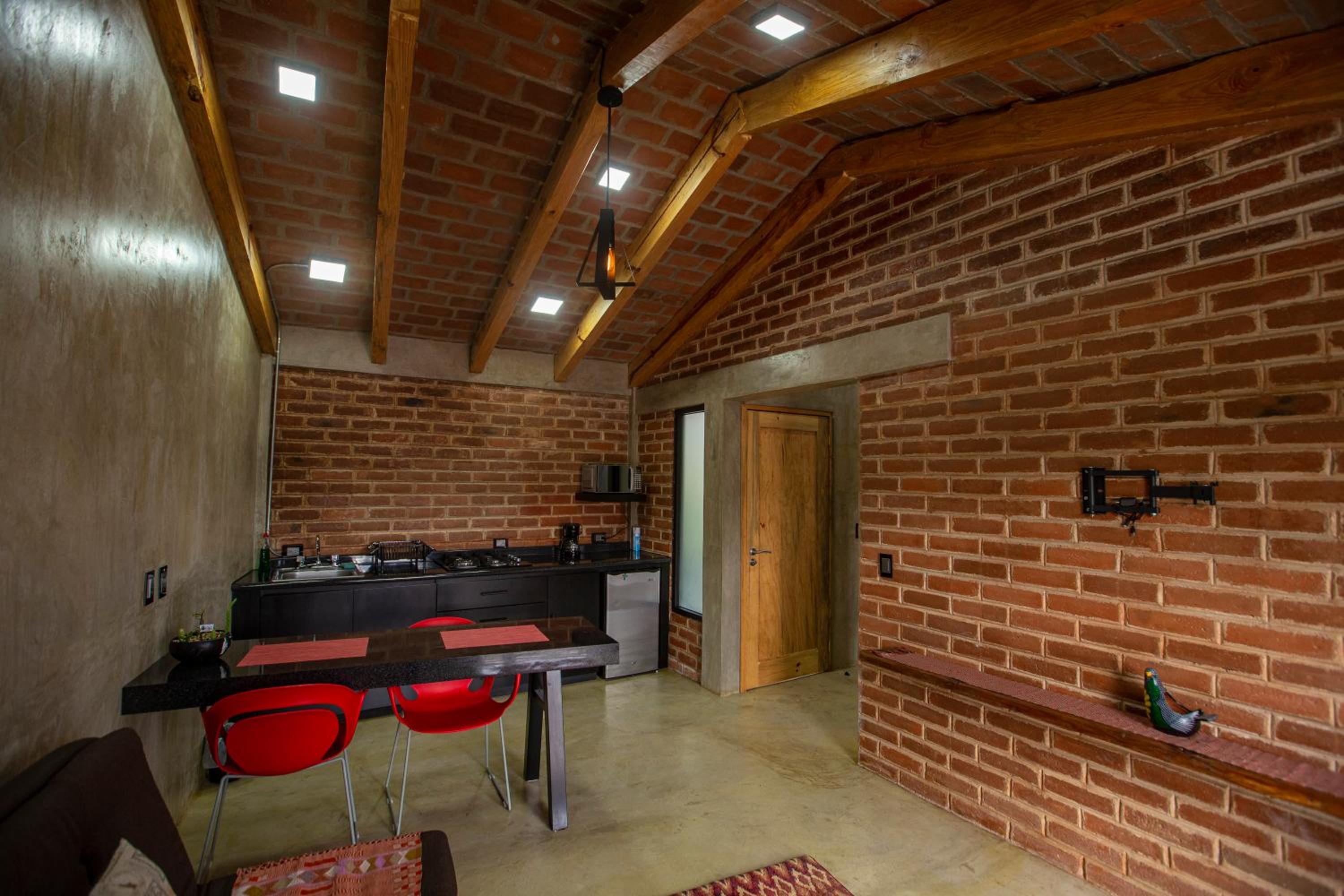 Apartment with Balcony - Photo 11