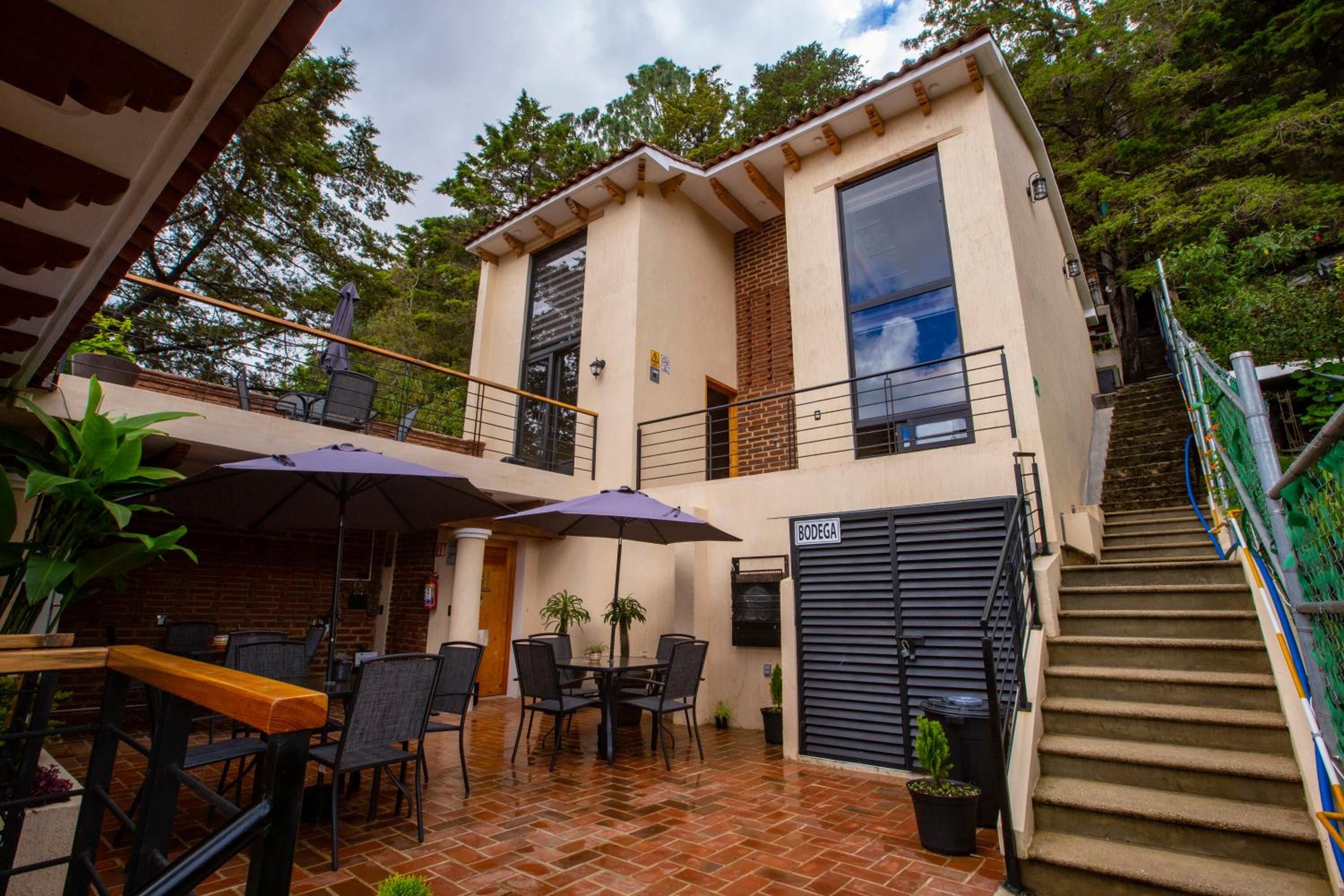 Apartment with Terrace - Photo 14