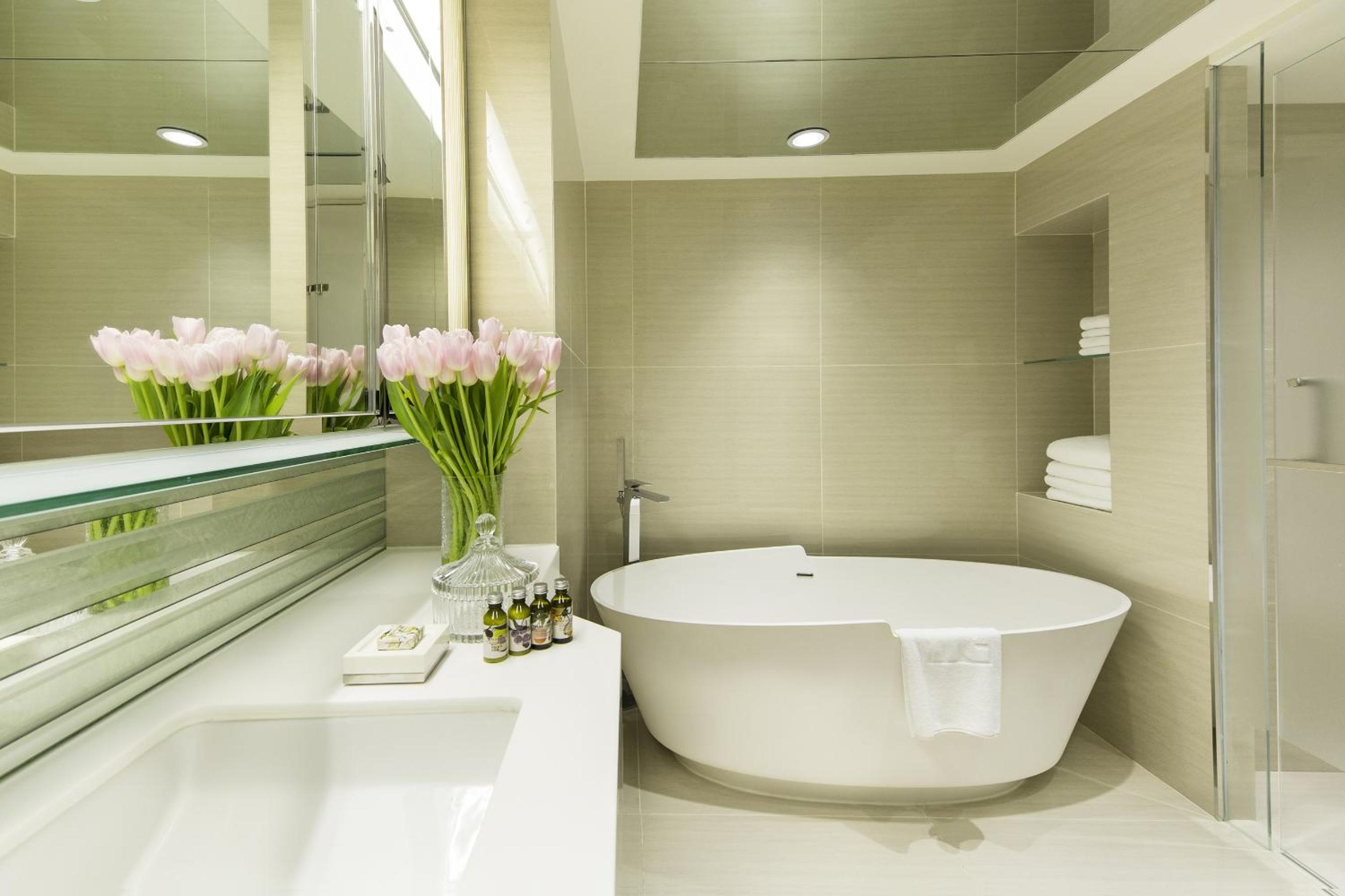 Presidential Suite photo 3
