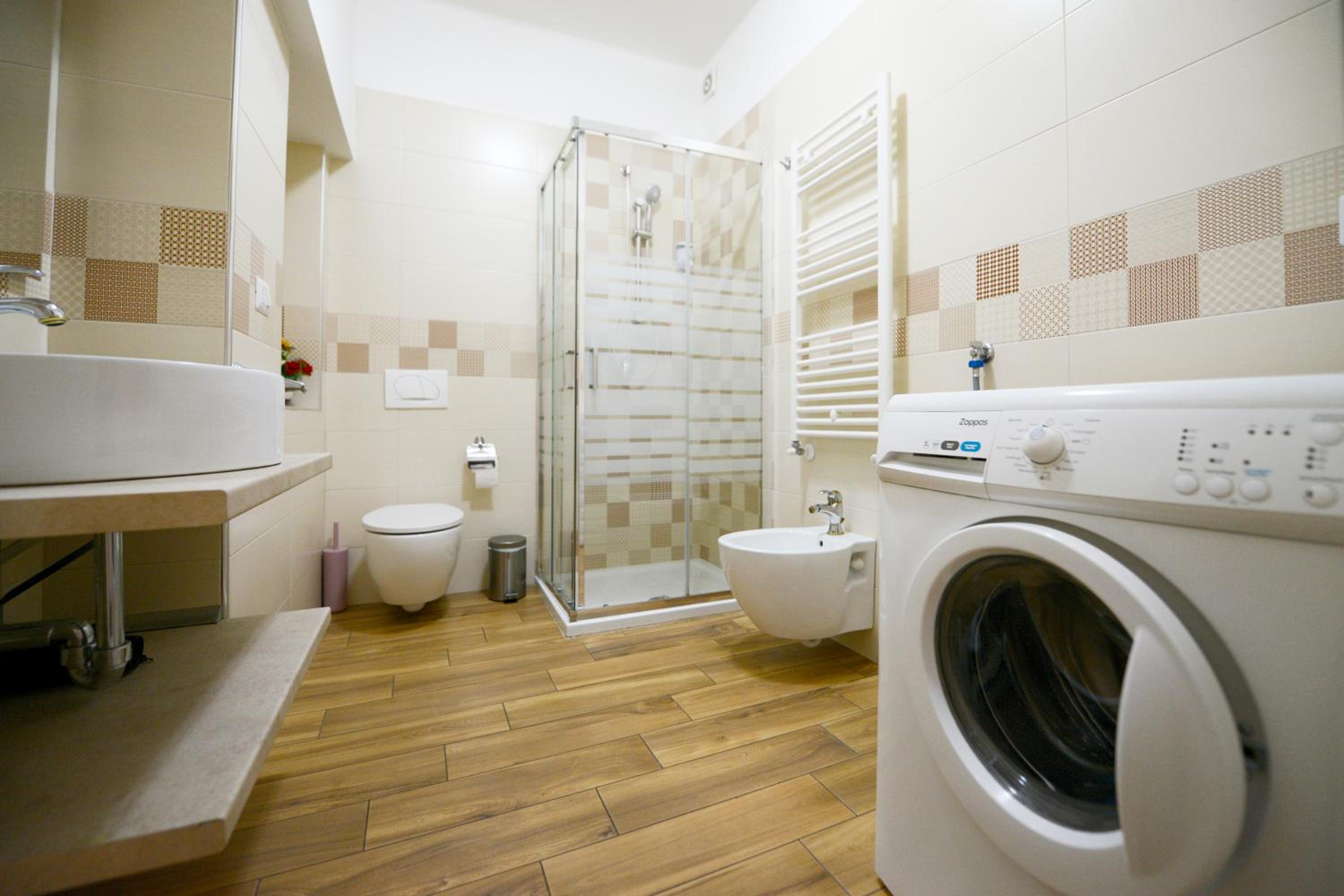Triple Room with Balcony - Photo 3