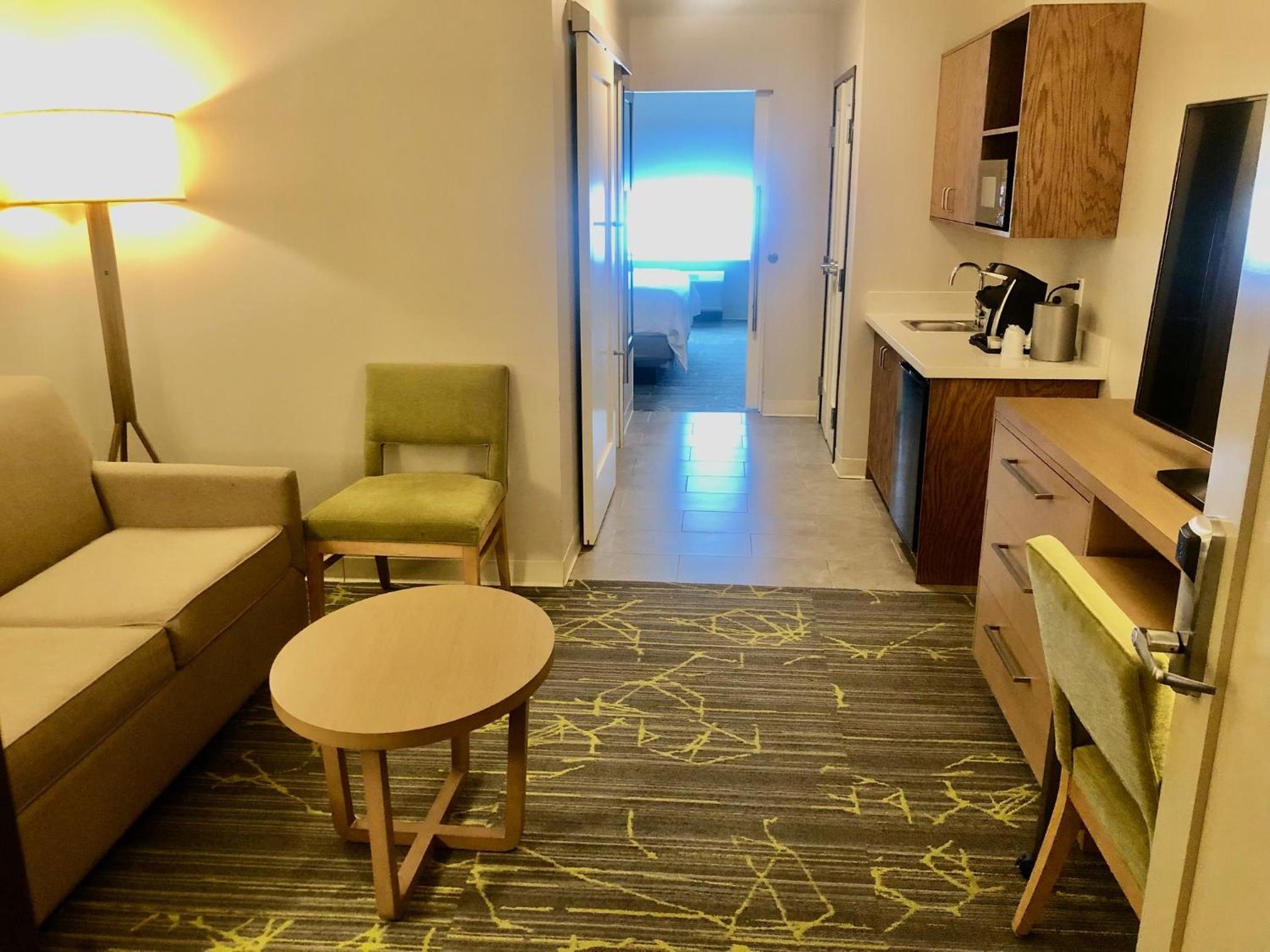 King Suite - Photo 1