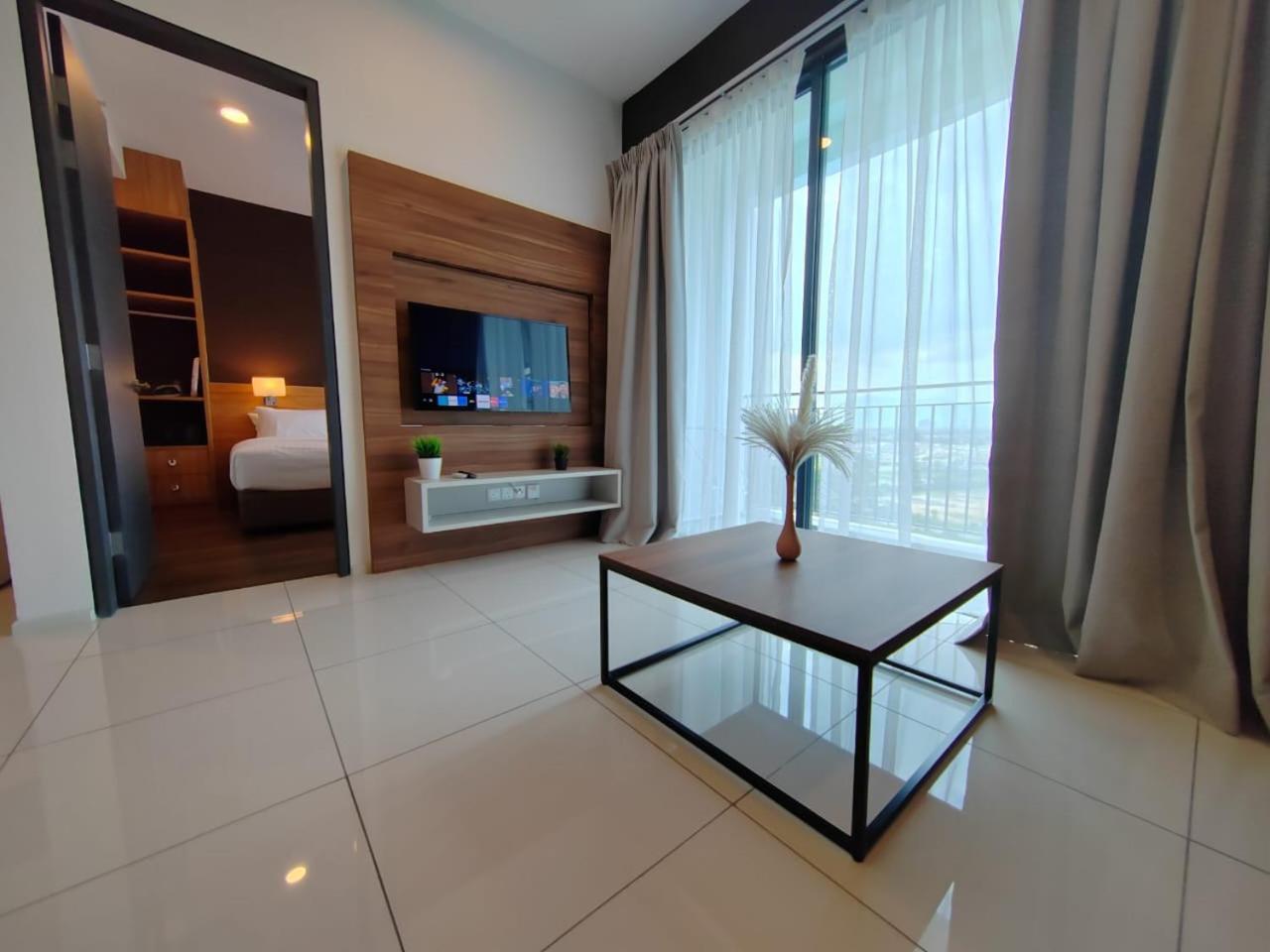 Studio with Balcony - Photo 6