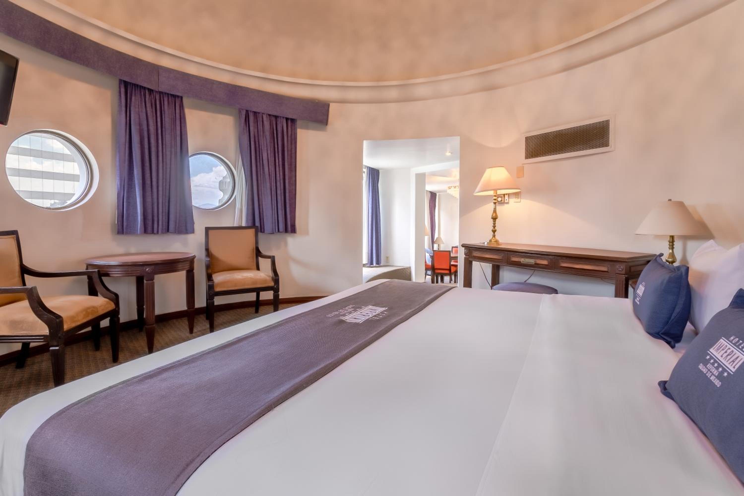Superior Suite - Photo 6