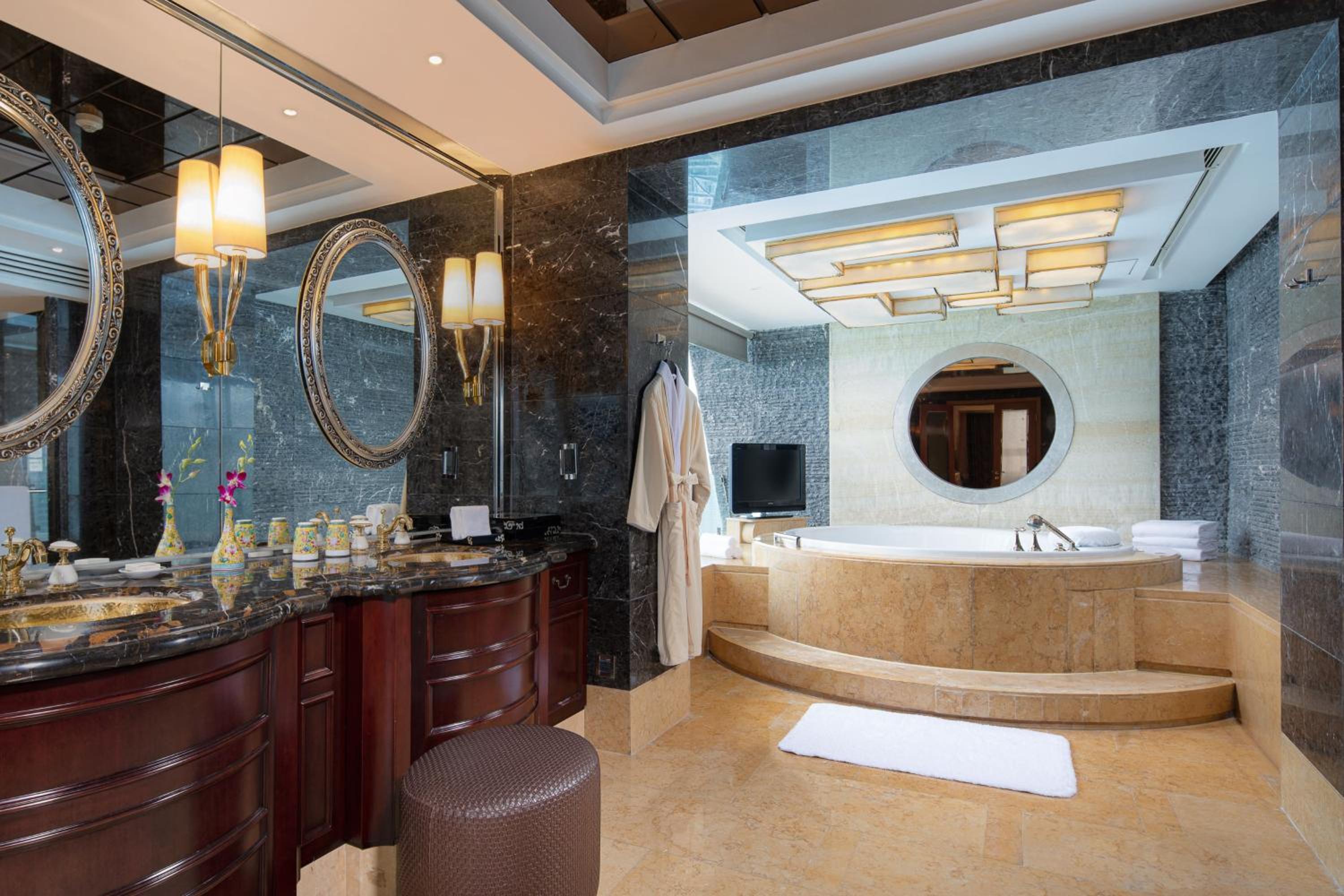 Vise Presidential Suite