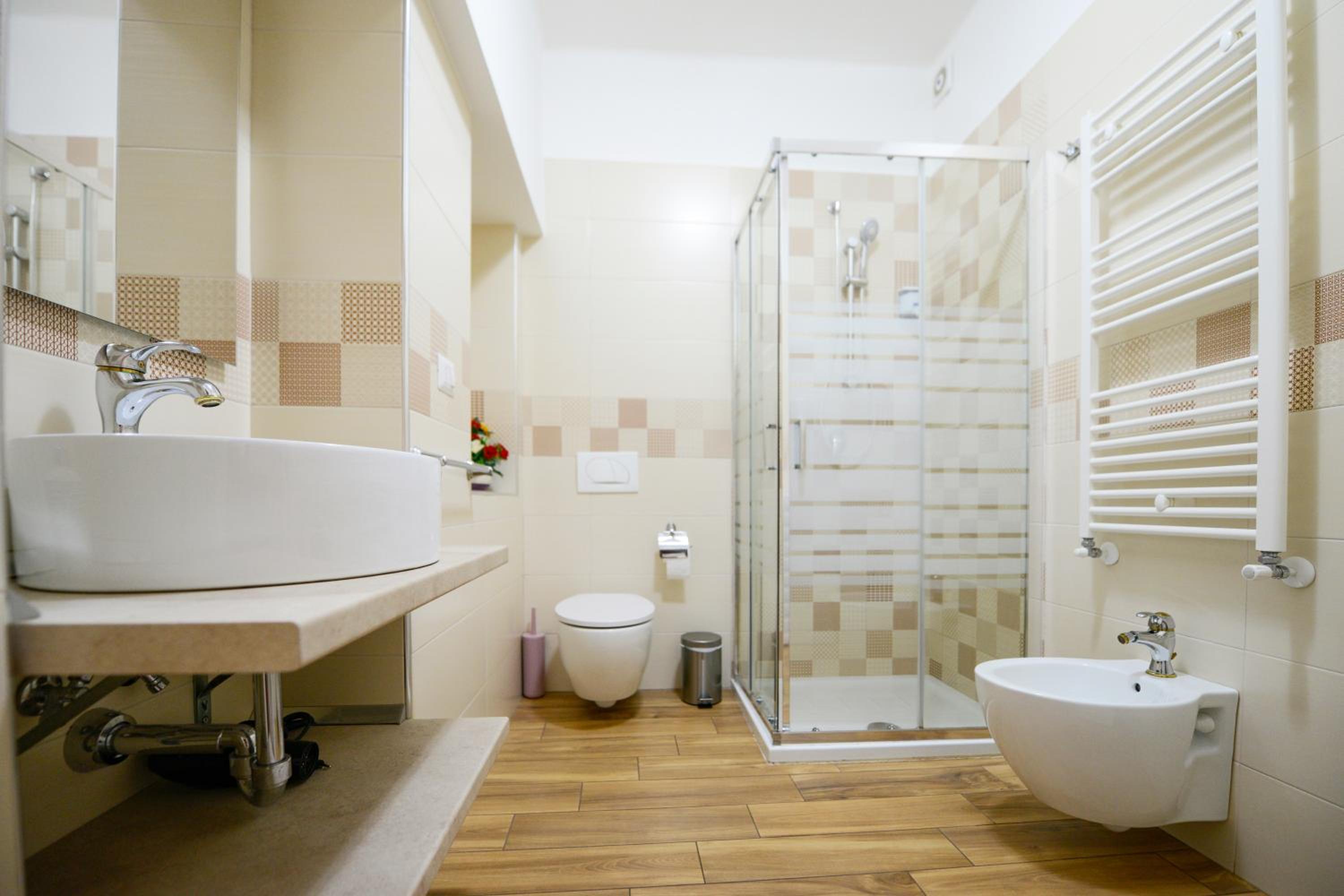 Triple Room with Balcony - Photo 4