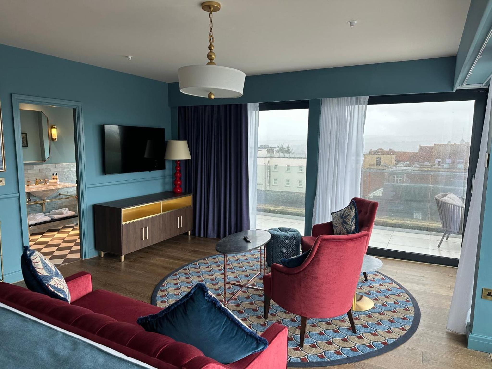 Super King Suite with Balcony and City View
