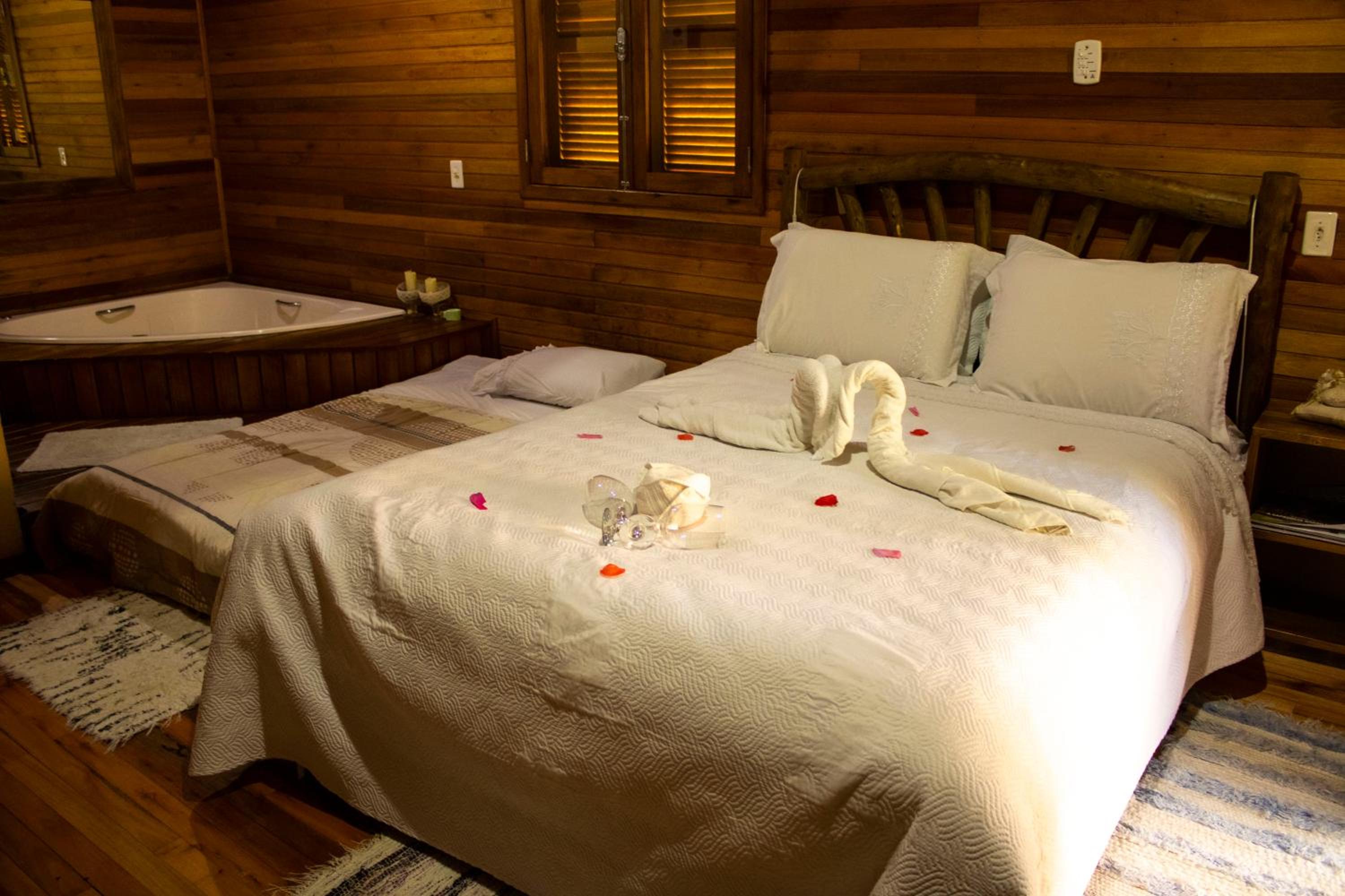 Suite with Spa Bath - Photo 9